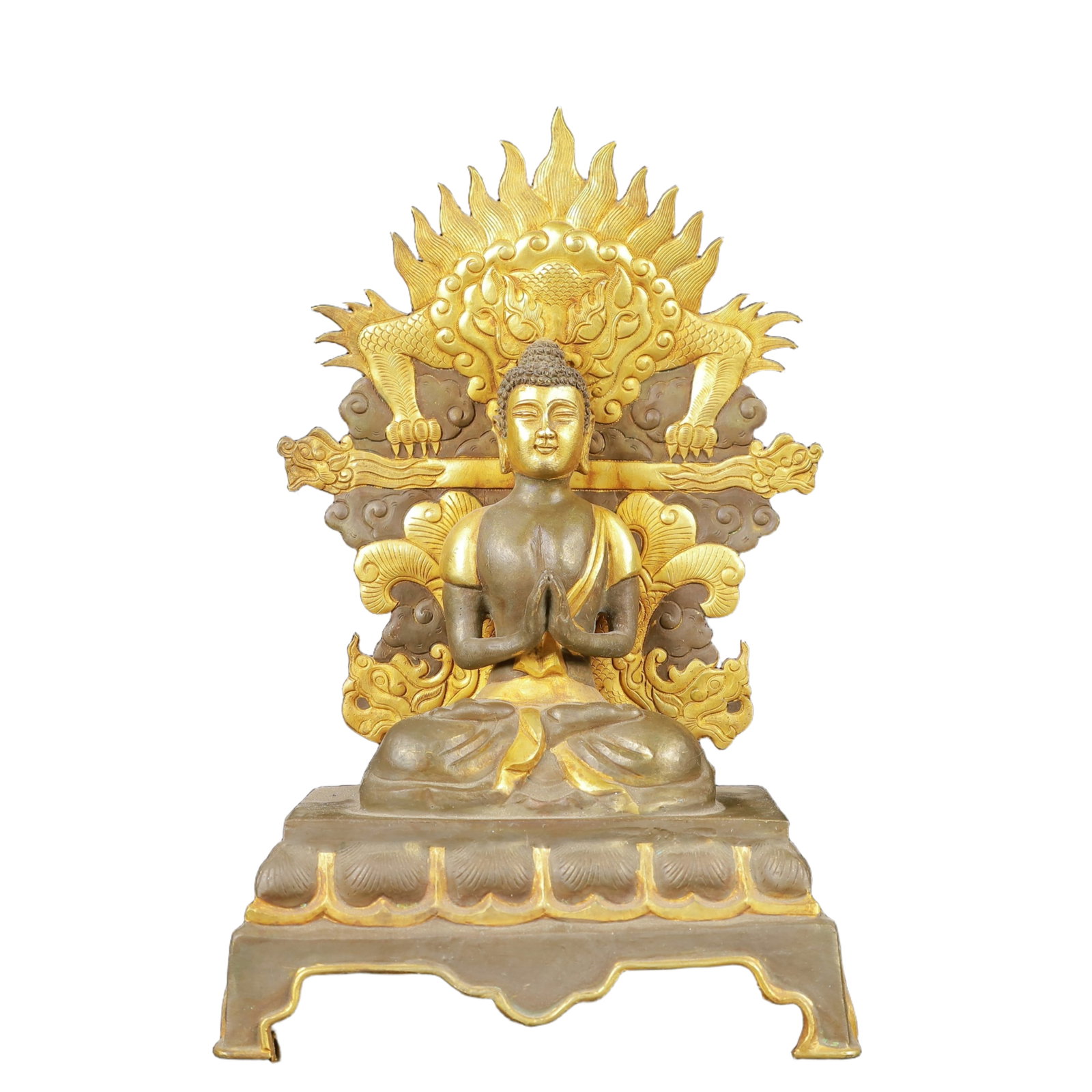 An Exquisite Gilt Silver Statue of Sakyamuni: An Exquisite Gilt Silver Statue of Sakyamuni,Qing Dynasty,China,Size:5.5inx7.9inx9.4in,Weight:700g 银鎏金释迦摩尼像,中国清代