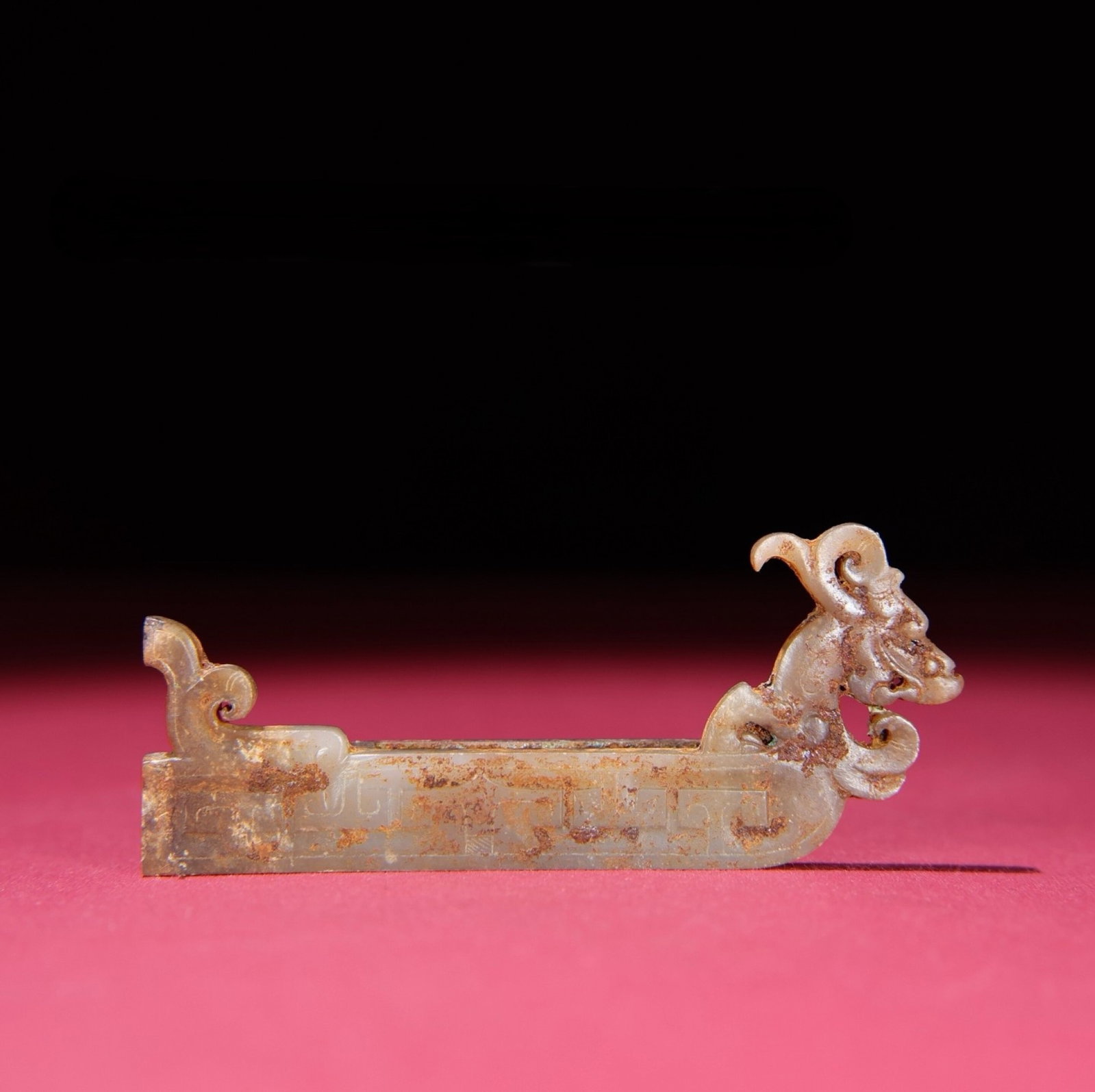 White Jade Dragon Ornament: White Jade Dragon Ornament,Qing Dynasty,China,Size:3.9inx1.7inx0.5in,Weight:34g 白玉龙摆件,中国清代