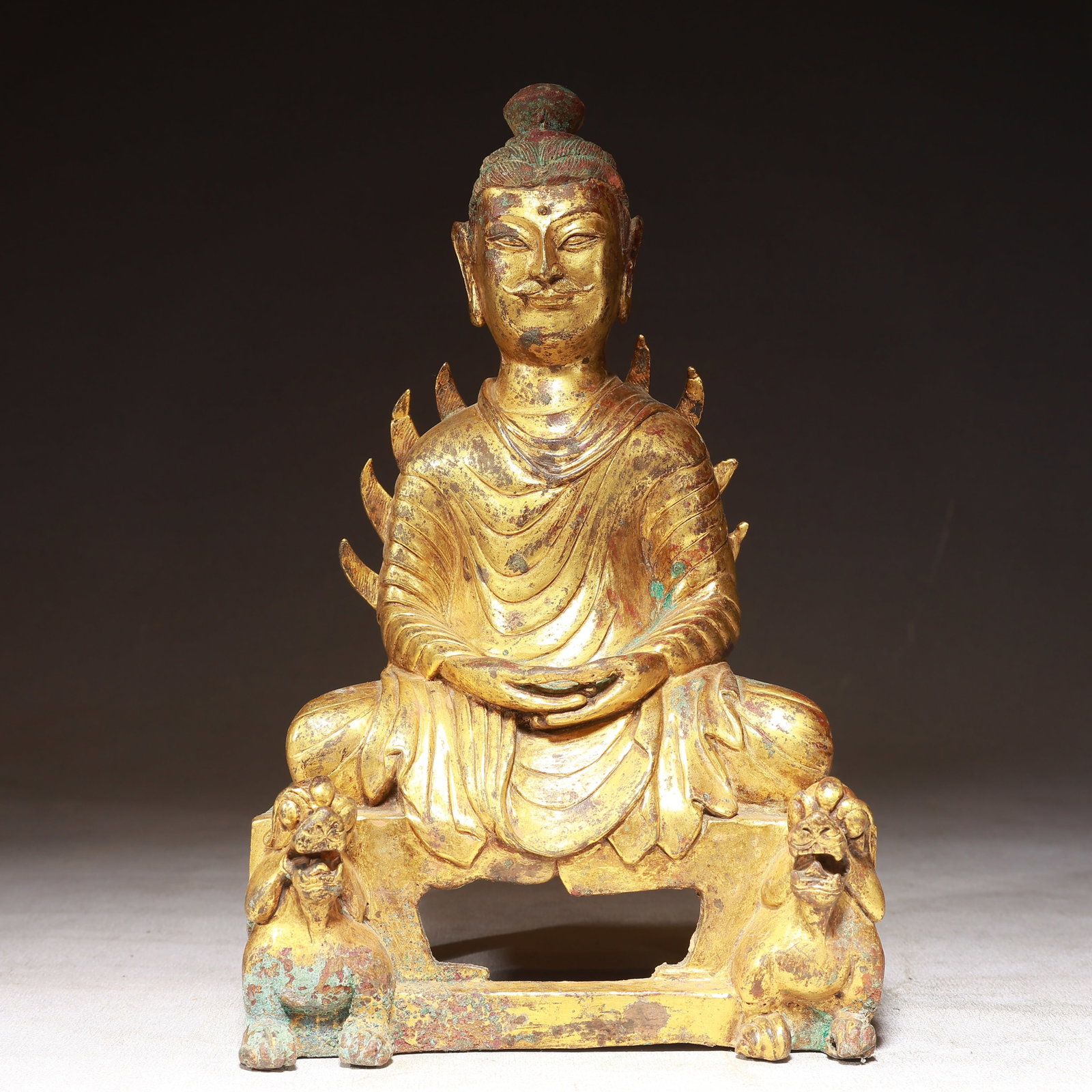 A Solemn Gilt Bronze Buddha Statue: A Solemn Gilt Bronze Buddha Statue,Qing Dynasty,China,Size:5.5inx3.9inx9.1in,Weight:2150g 铜鎏金佛像,中国清代