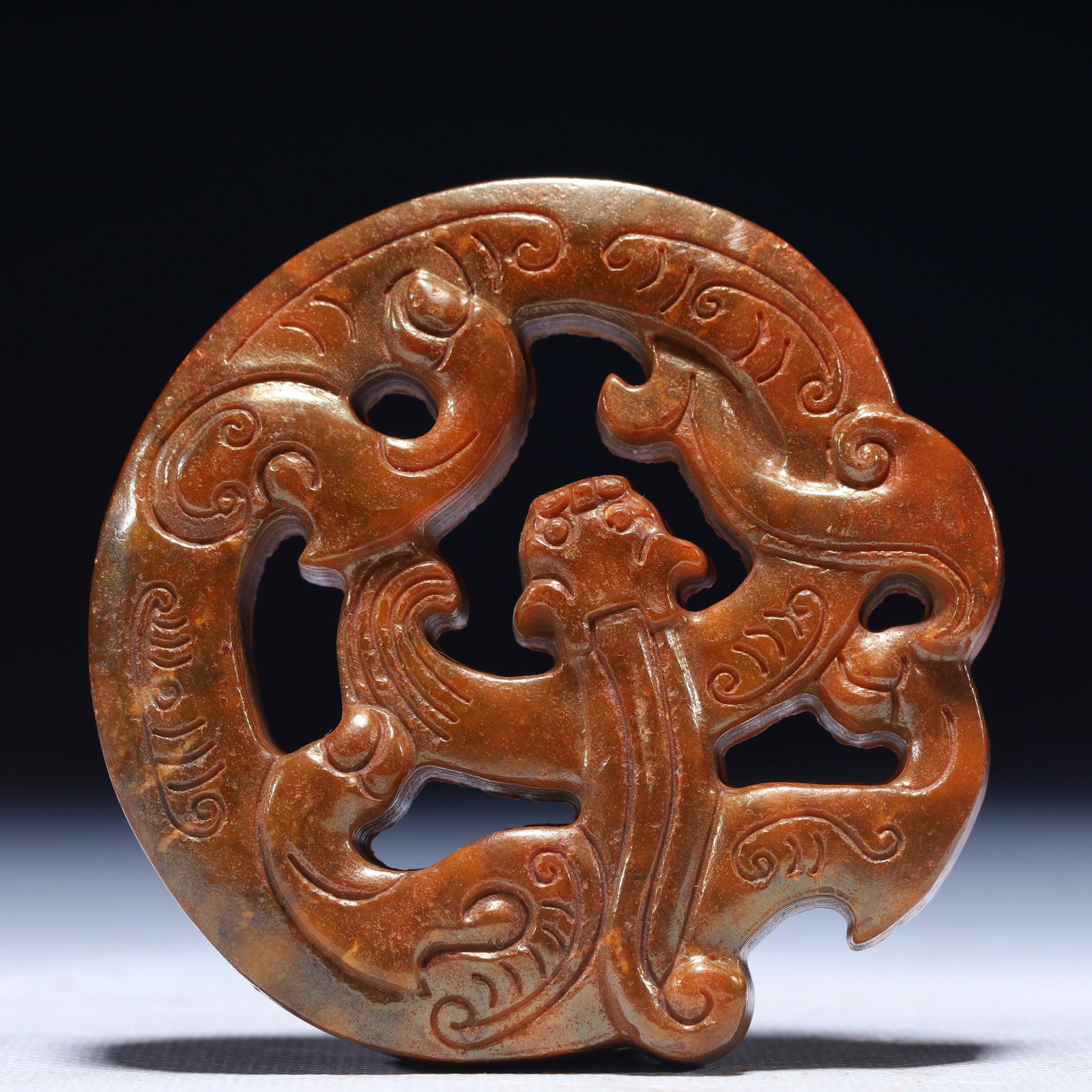 An Exquisite Archaic Jade Chi-Dragon Pattern Pendant: An Exquisite Archaic Jade Chi-Dragon Pattern Pendant,Ancient Time,China,Size:3inx0.4inx3.1in,Weight:114g 高古玉螭龙纹挂件,中国远ࡣ