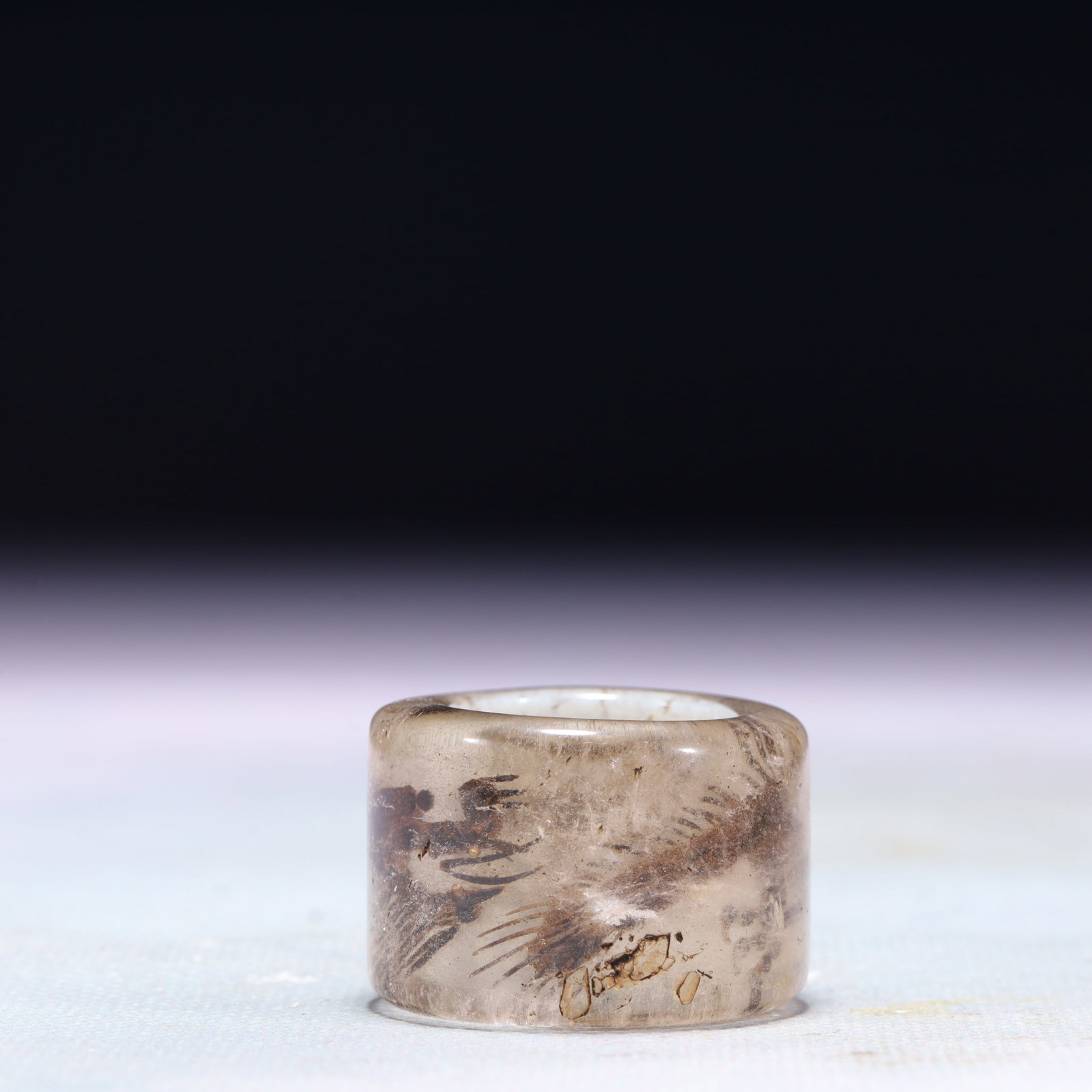 An Exquisite Crystal Dragon Pattern Thumb Ring - 4