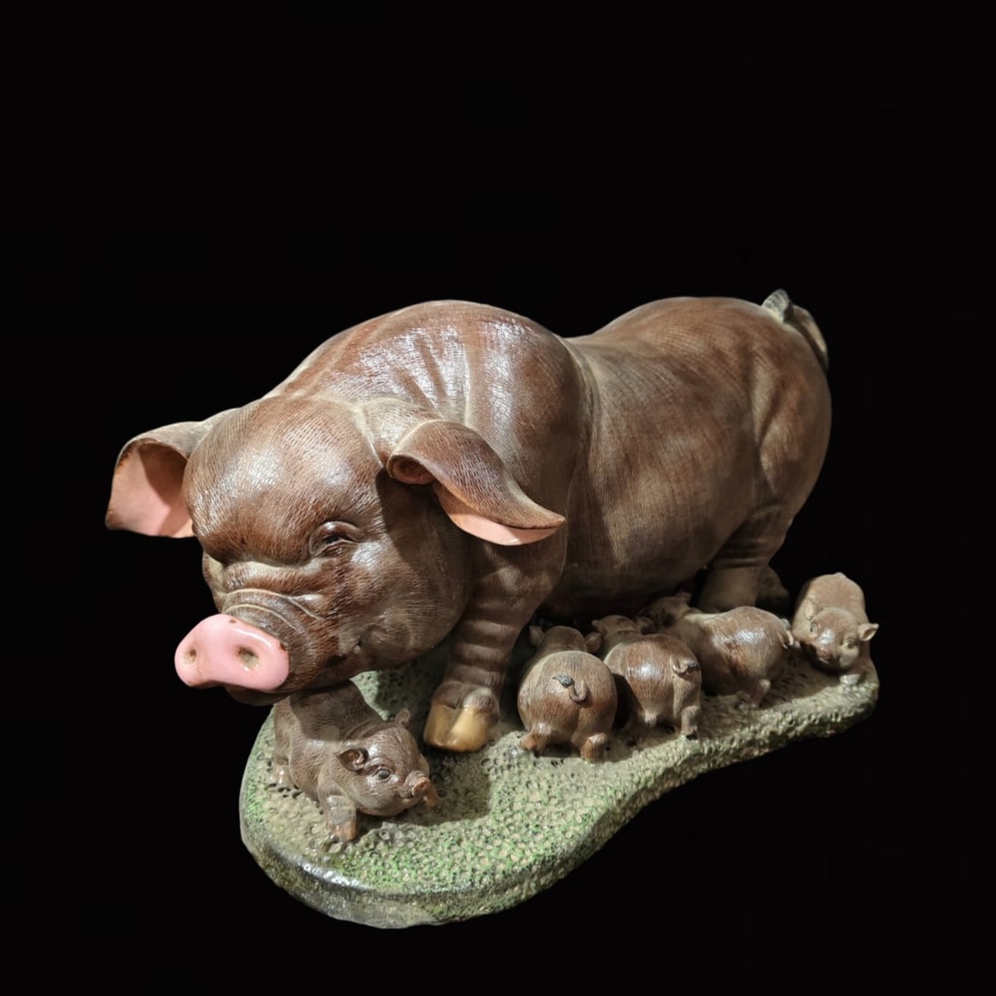 A Huge Shiwan yao Pig Ornament: A Huge Shiwan yao Pig Ornament,the Republic of China,With Mark,Size:23.2inx10.6inx11.4in 石湾窑猪摆件,中国民国时期,带Ē