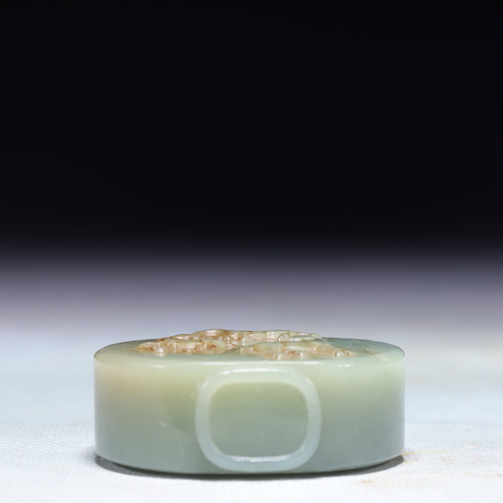 An Exquisite White Jade Sheep Pattern Snuff Bottle - 6