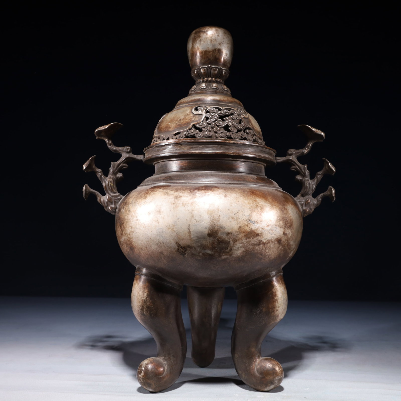 An Exquisite Silver-plated Bronze Double-Ears and Tripod Censer: An Exquisite Silver-plated Bronze Double-Ears and Tripod Censer,Qing Dynasty,China,Qianlong Four-character Mark,Size:11.8inx8.7inx16.5in,Weight:4350g