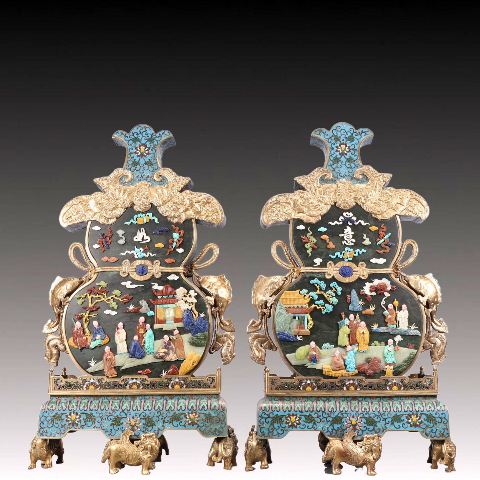 A Pair of Rare Cloisonne Inlaid Gems Character and Story Pattern Gourd-Shaped Table Screens,with: A Pair of Rare Cloisonne Inlaid Gems Character and Story Pattern Gourd-Shaped Table Screens,with poem,Qing Dynasty, China,Qianlong Four-character Mark,Size:14.2inx6.3inx26in,Total Weight:19150g ߌ