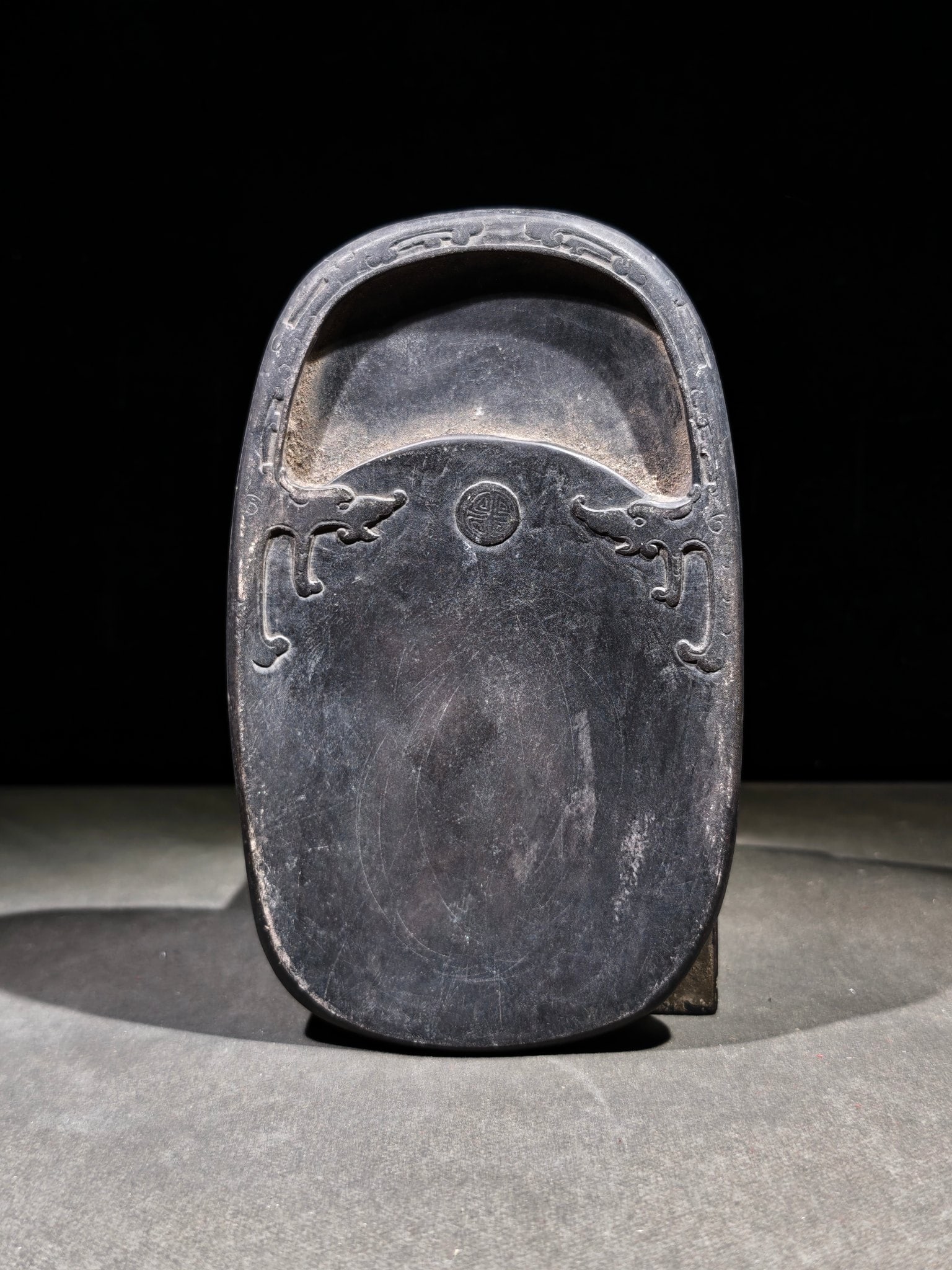 An Exquisite Dragon Pattern Inkstone,With Poem: An Exquisite Dragon Pattern Inkstone,With Poem,Qing Dynasty, China,Gao Yanhuai Mark,Size:(Inkstone)7.9inx4.8inx1.4in 龙纹砚台,带诗文,中国清&