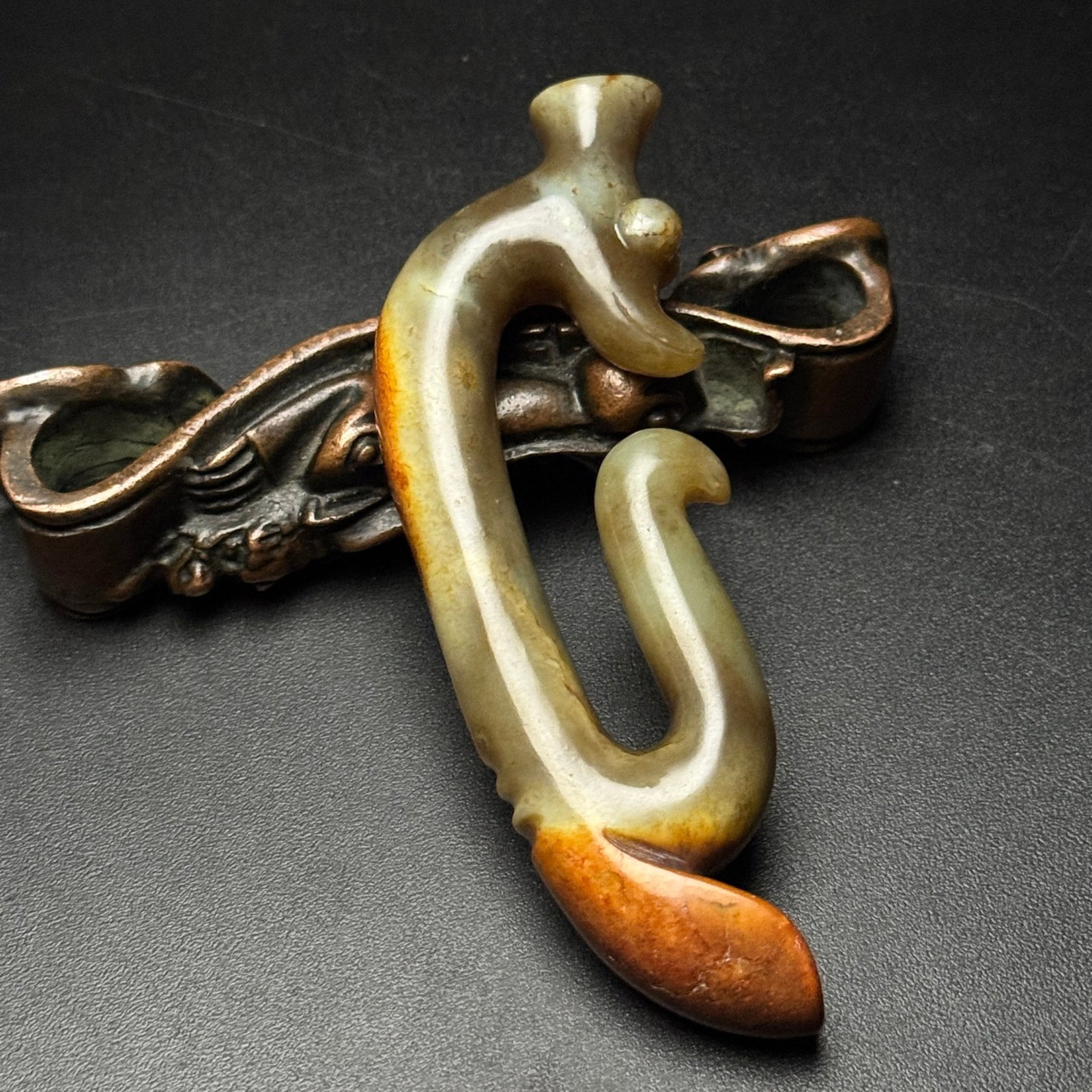 An Exquisite Archaic Jade Pig and Dragon Ornament: An Exquisite Archaic Jade Pig and Dragon Ornament,Ancient Time,China,Size:4inx1.4inx0.5in,Weight:56g