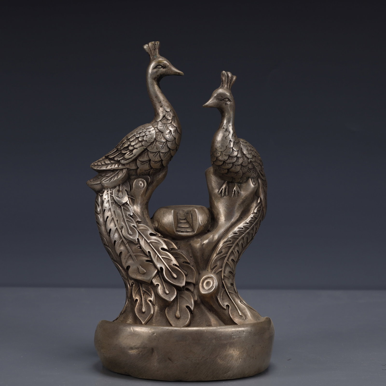 An Exquisite Silver-Plated Bronze peacock Ornament (1 of 14)