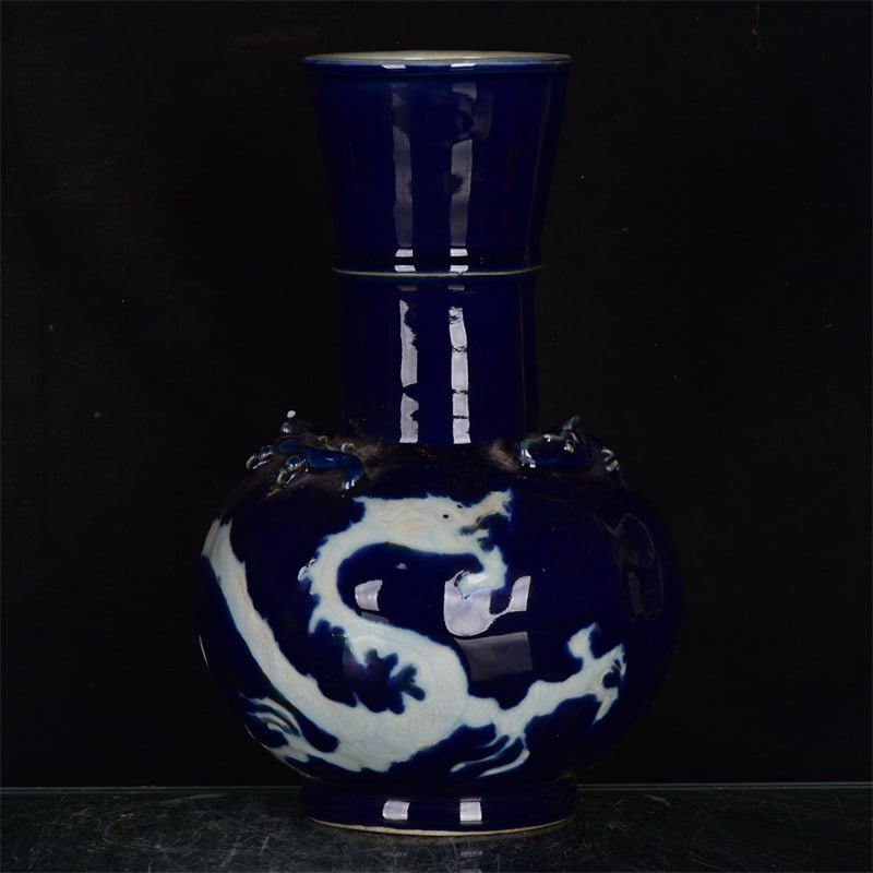 An Exquisite Ji Blue Glazed Dragon Pattern Vase: An Exquisite Ji Blue Glazed Dragon Pattern Vase,Yuan Dynasty,China,Size:10.2inx6.3in 霁蓝釉龙纹瓶,中国元代