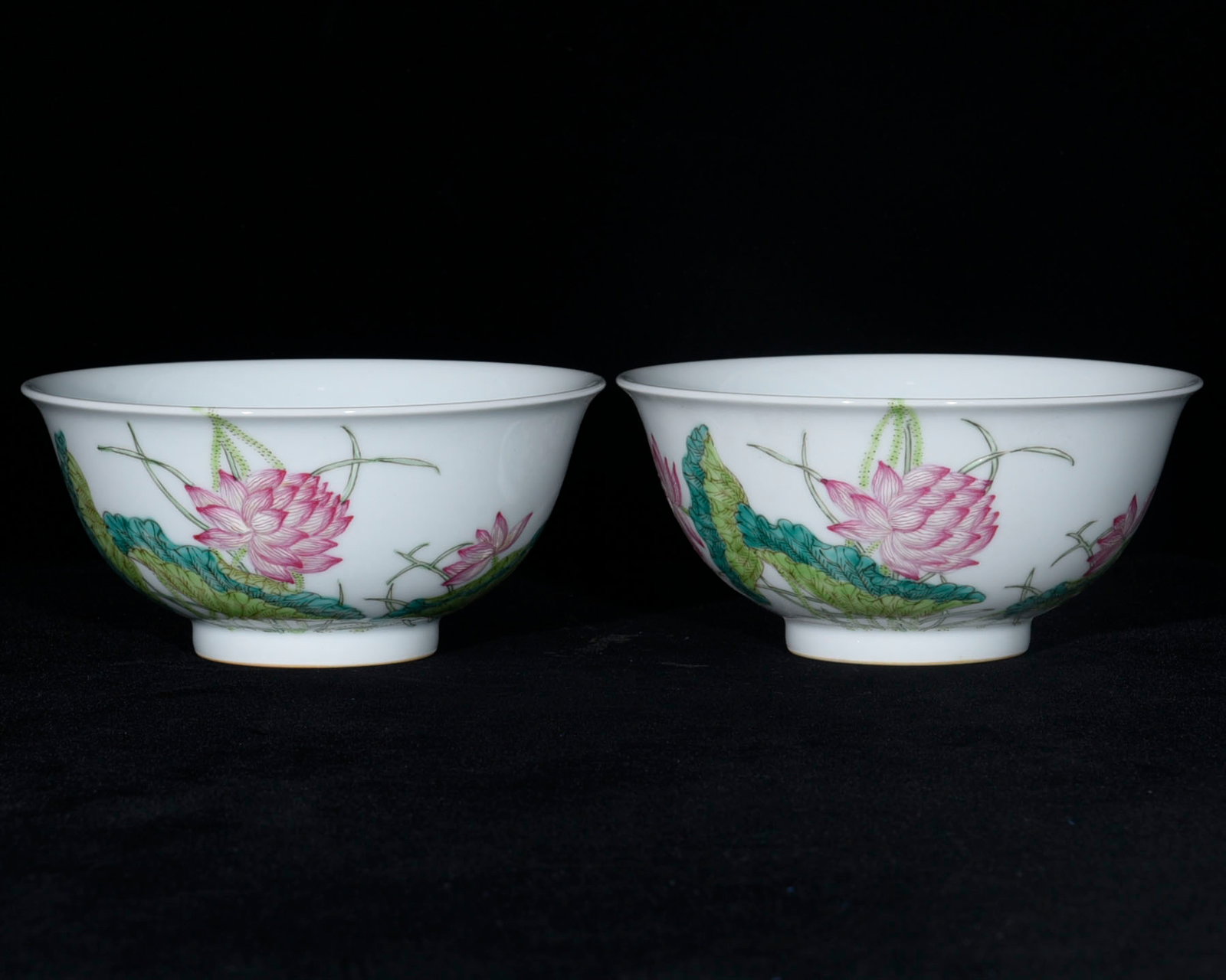 A Pair of Exquisite Famille-Rose Lotus Pattern Bowls,with poem: A Pair of Exquisite Famille-Rose Lotus Pattern Bowl,with poem,Qing Dynasty,China,Yongzheng Four-character Mark,Size:2.8inx5.9ins 一对粉彩莲花纹碗,४