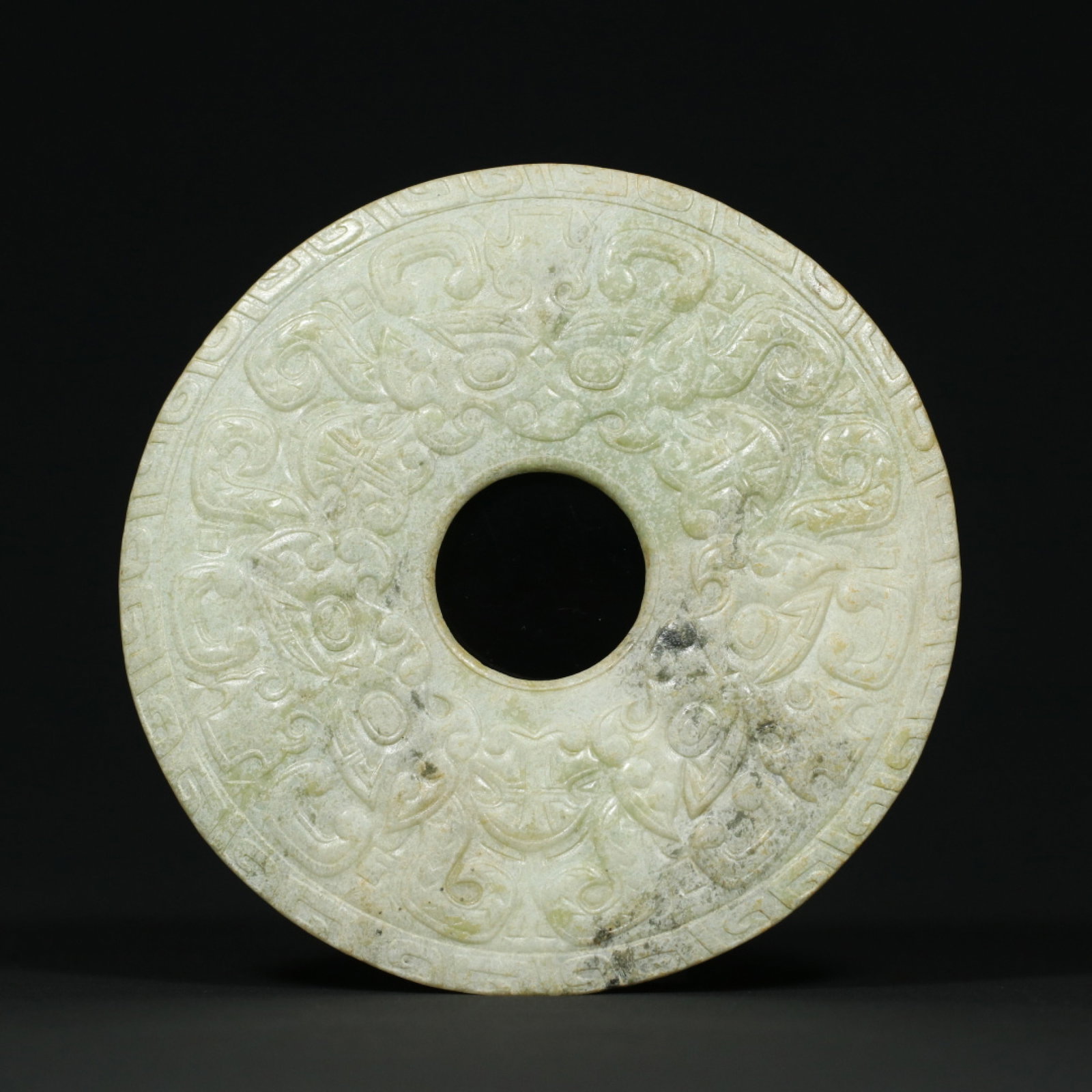An Exquisite White Jade Beast-Face Pattern Pendant: An Exquisite White Jade Beast-Face Pattern Pendant,S.Zhou,China,Size:5.1inx0.2in,Weight:131.2g 白玉兽面纹挂件,中国商周时期