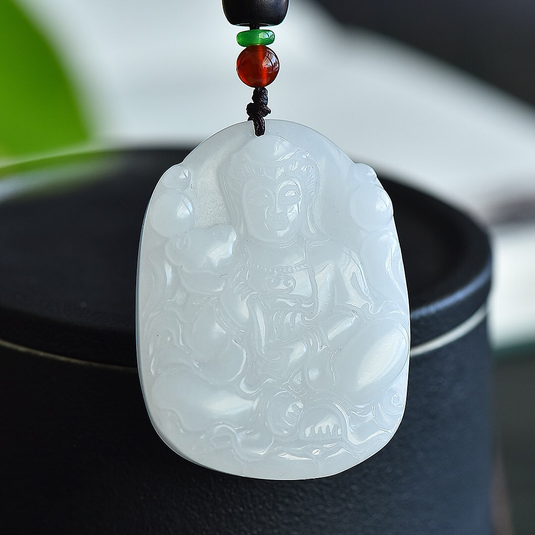 An Exquisite White Jade Buddha Statue Pendant: An Exquisite White Jade Buddha Statue Pendant 白玉佛像挂件