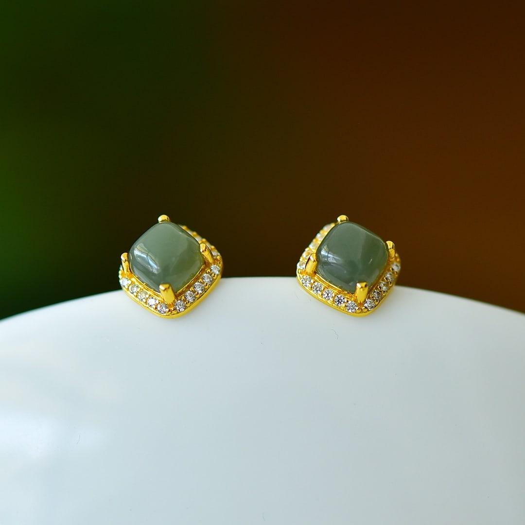 A Pair of Exquisite Sterling Silver-Gold Plated Inlaid Jasper Earrings,Inlaid Diamond: A Pair of Exquisite Sterling Silver-Gold Plated Inlaid Jasper Earrings,Inlaid Diamond,Size:0.2inx0.2in 一对纯银镀金镶碧玉耳环,嵌