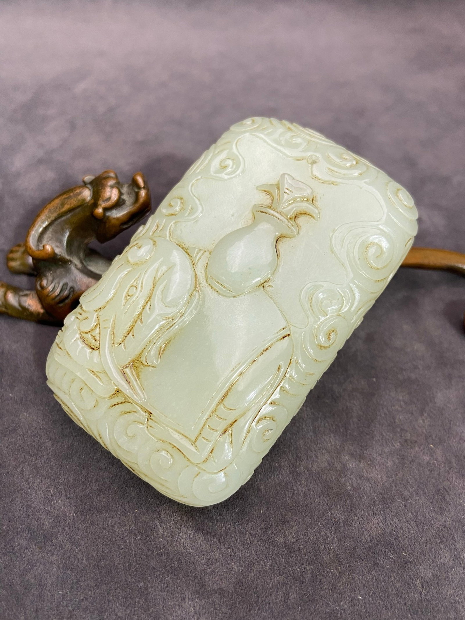 An Exquisite White Jade Elephant Pattern Pendant - 3