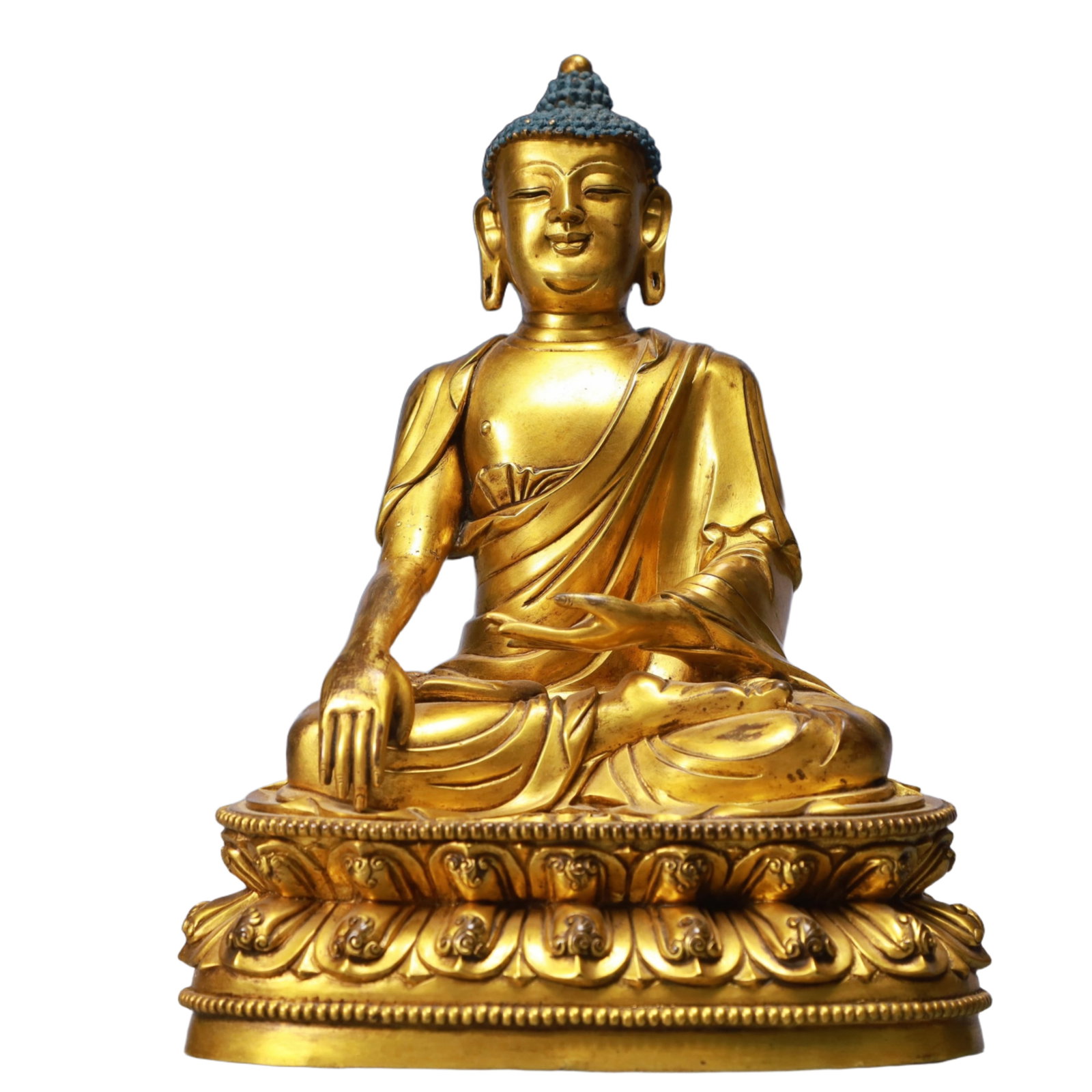 A Solemn Gilt Bronze Statue of Sakyamuni: A Solemn Gilt Bronze Statue of Sakyamuni,Ming Dynasty, China,Xuande Six-character Mark,Size:6.9inx4.7inx9.4in,Weight:4000g 铜鎏金如来像,中国明