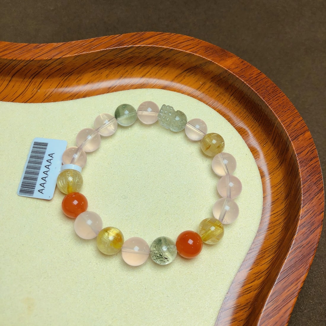 An Exquisite Crystal Bracelet: An Exquisite Crystal Bracelet,Size:0.4in,Weight:25g 水晶手串