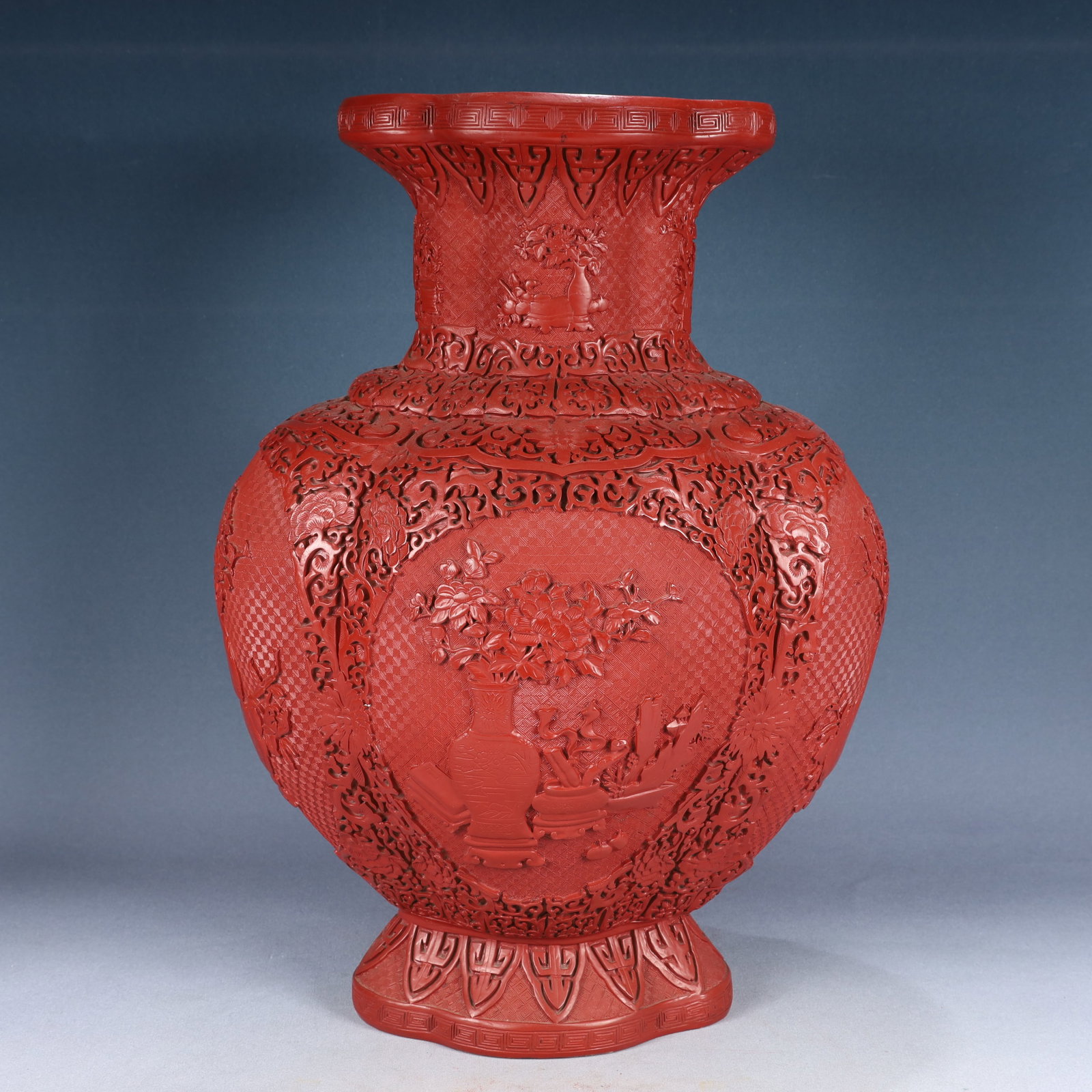 A Huge Carved Red Lacquer Flower Pattern Vase: A Huge Carved Red Lacquer Flower Pattern Vase,Qing Dynasty, China,Qianlong Six-character Mark,Size:14.2inx10.2inx21.7in,Weight:5450g