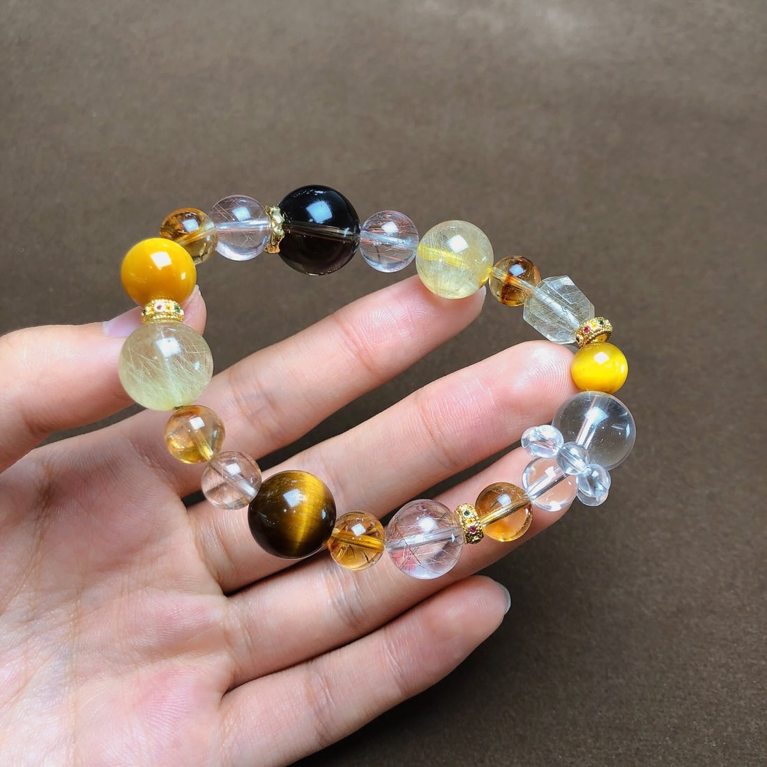 An Exquisite Crystal Bracelets - 5