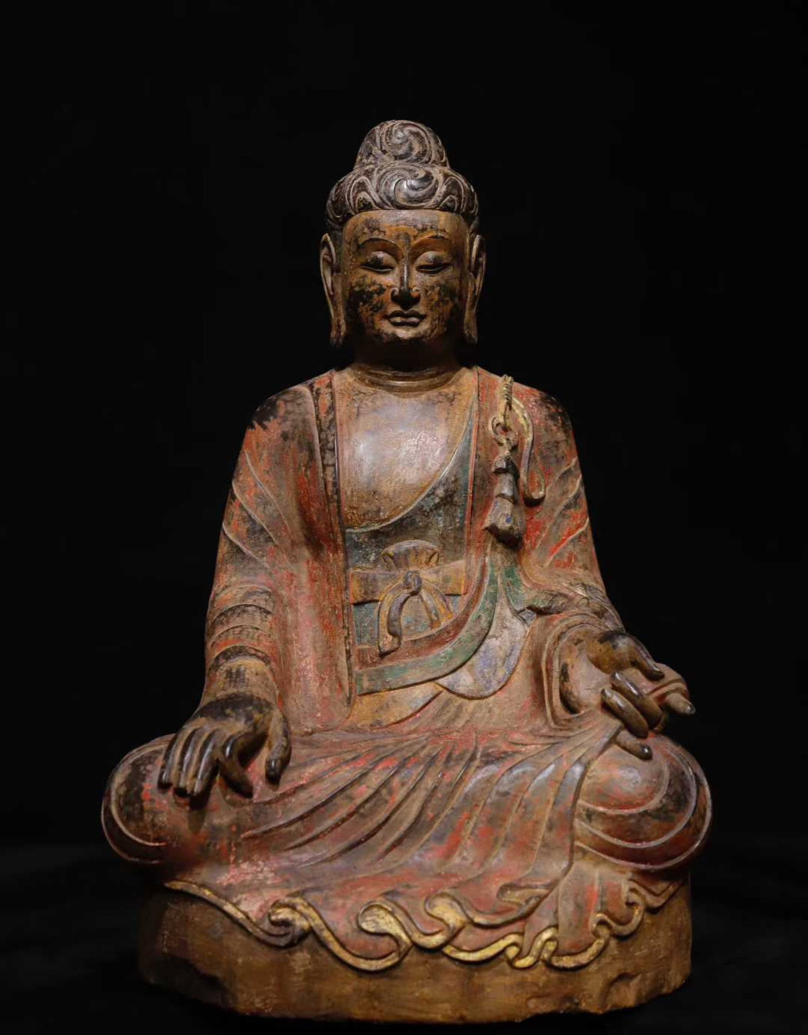 A Solemn Limestone Painted Color Statue of Avalokitesvara: A Solemn Limestone Painted Color Statue of Avalokitesvara,Tang Dynasty,China,Size:24.8inx15.7inx13.8in 青石彩绘观音像,中国唐代