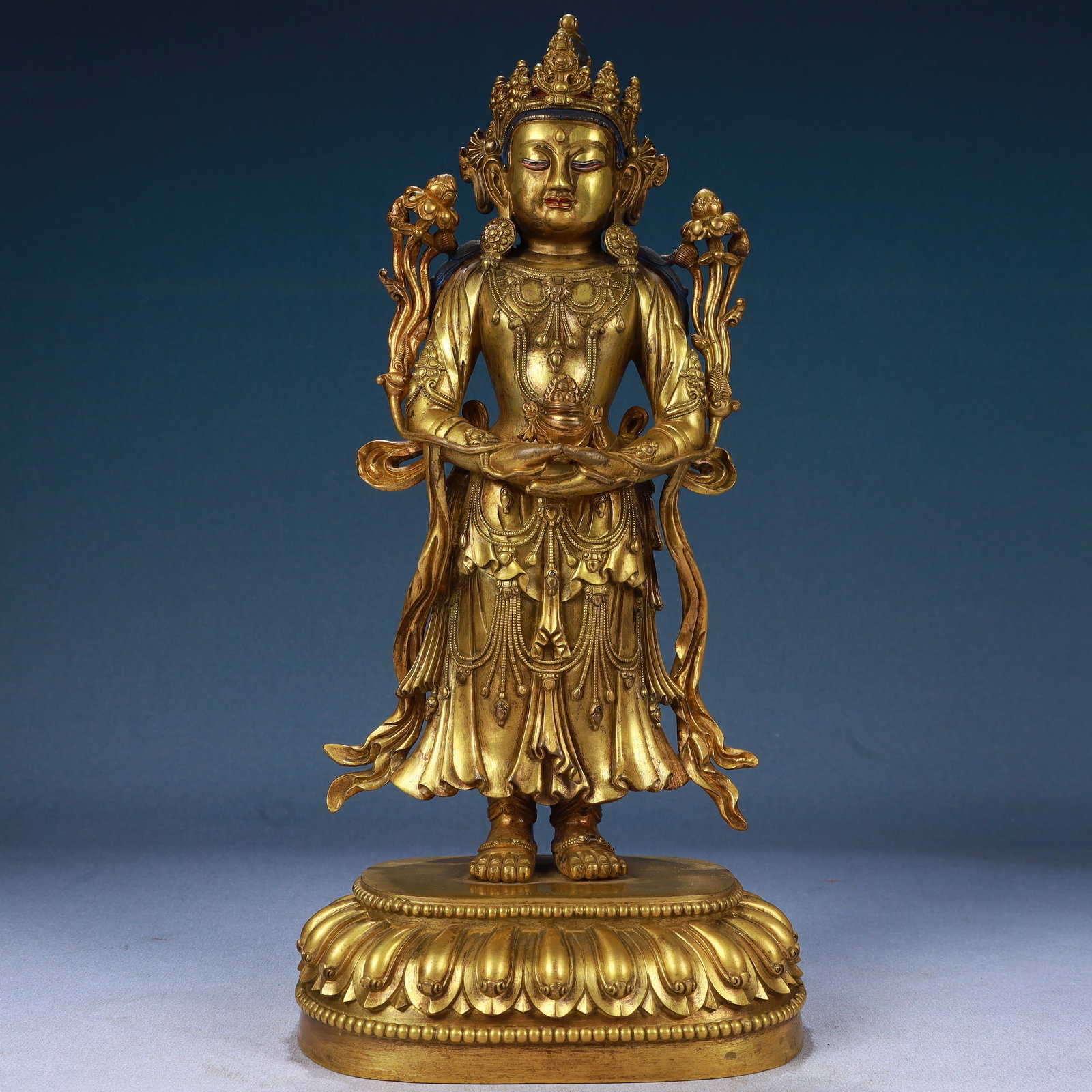 A Solemn Gilt Bronze Statue of Amitayus: A Solemn Gilt Bronze Statue of Amitayus,Ming Dynasty, China,Yongle Six-character Mark,Size:6.7inx4.3inx14.2in,Weight:4450g