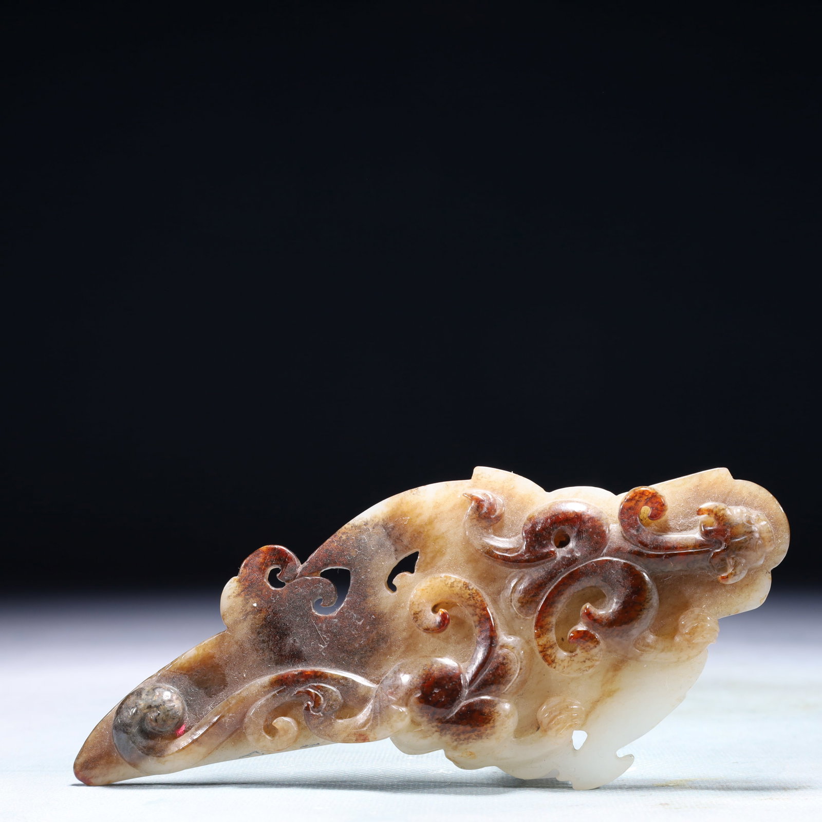 An Exquisite White Jade Chi-Dragon Pattern Ornament (1 of 4)