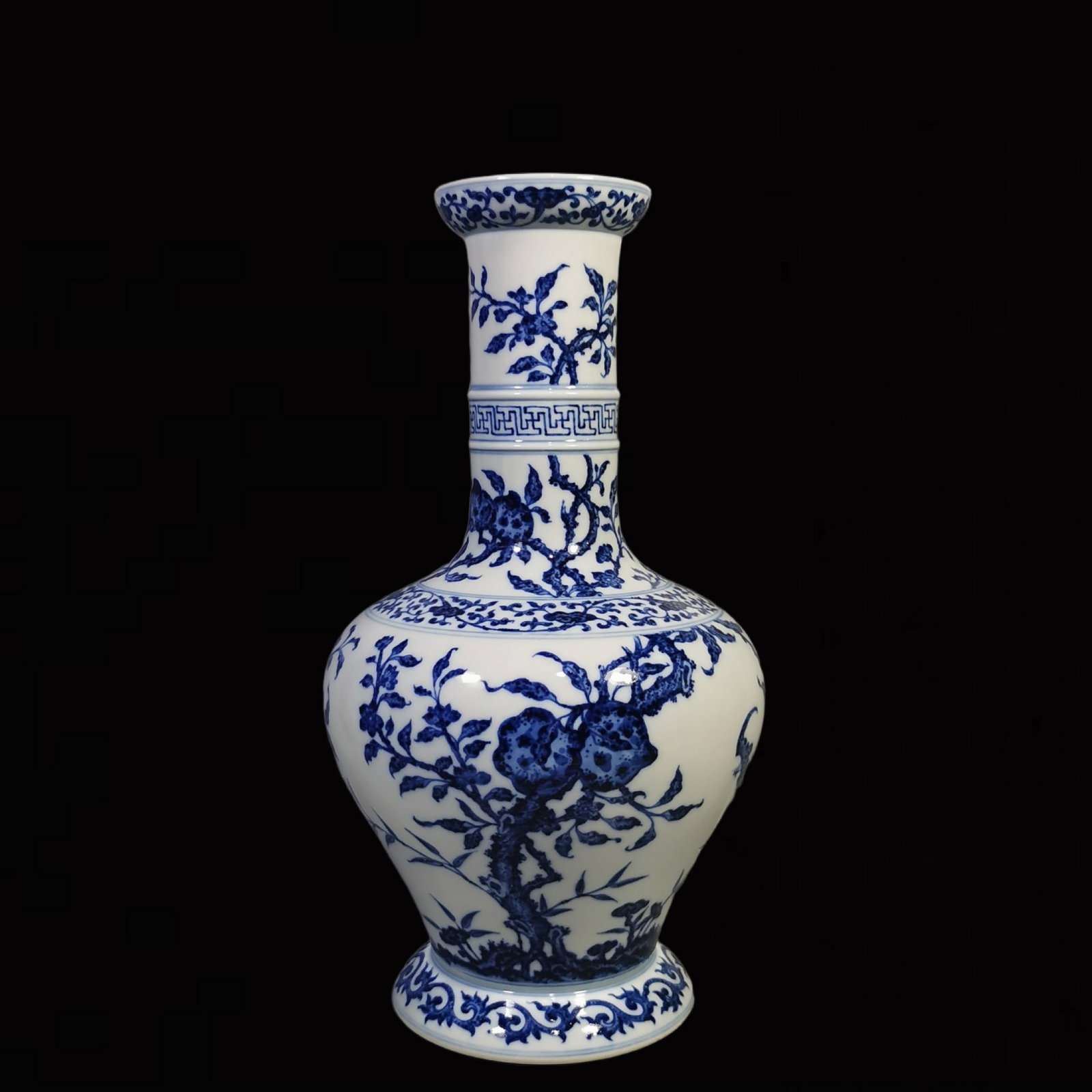 An Exquisite Blue and White Bats and Peach Pattern Vase: An Exquisite Blue and White Bats and Peach Pattern Vase ,Qing Dynasty, China, Qianlong Six-character Mark,Size:13.1inx7.1in 青花福寿纹瓶,中国清