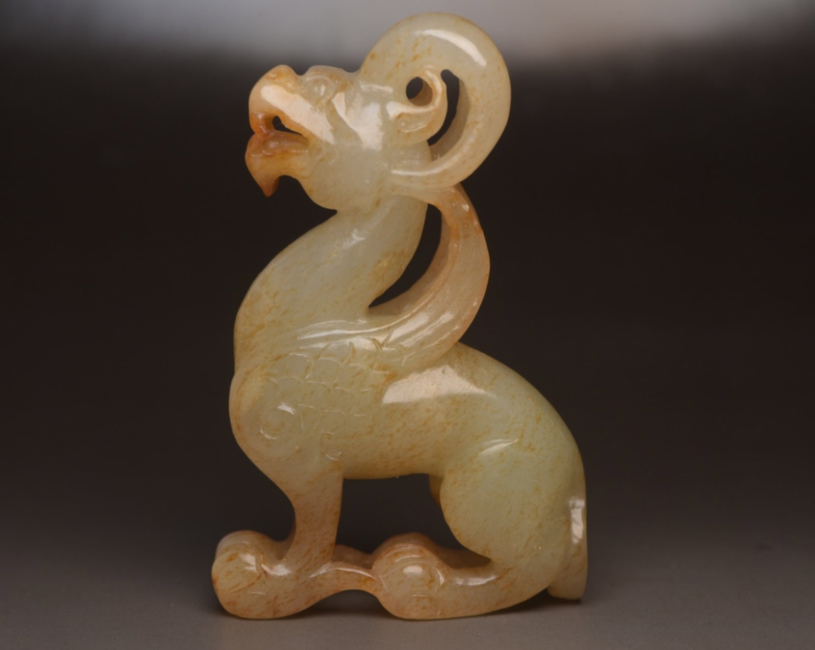 An Exquisite White Jade Beast Ornament: An Exquisite White Jade Beast Ornament,Qing Dynasty,China,Size:2.8inx1.7inx0.6in,Weight:61g 白玉兽摆件,中国清代