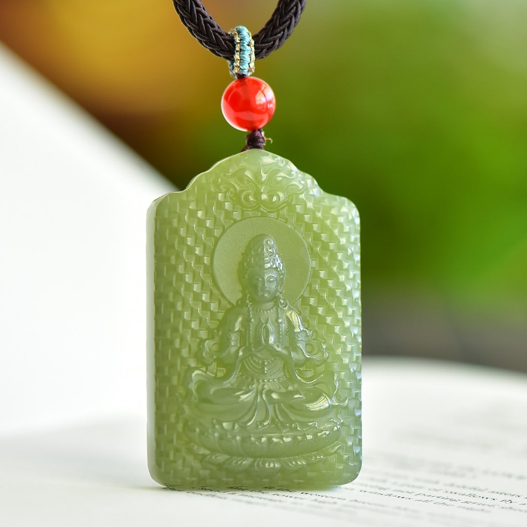 An Exquisite Greenish Jade Statue of Avalokitesvara Pendant: An Exquisite Greenish Jade Statue of Avalokitesvara Pendant,Size:1.3inx2in 青玉观音像挂件
