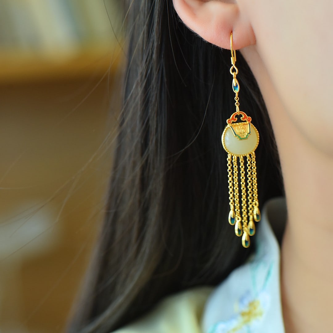 An Exquisite Sterling Silver-Gold Plated Inlaid White Jade Enamel Earrings: An Exquisite Sterling Silver-Gold Plated Inlaid White Jade Enamel Earrings,Size:0.8inx0.4in 纯银镀金镶白玉珐琅耳环
