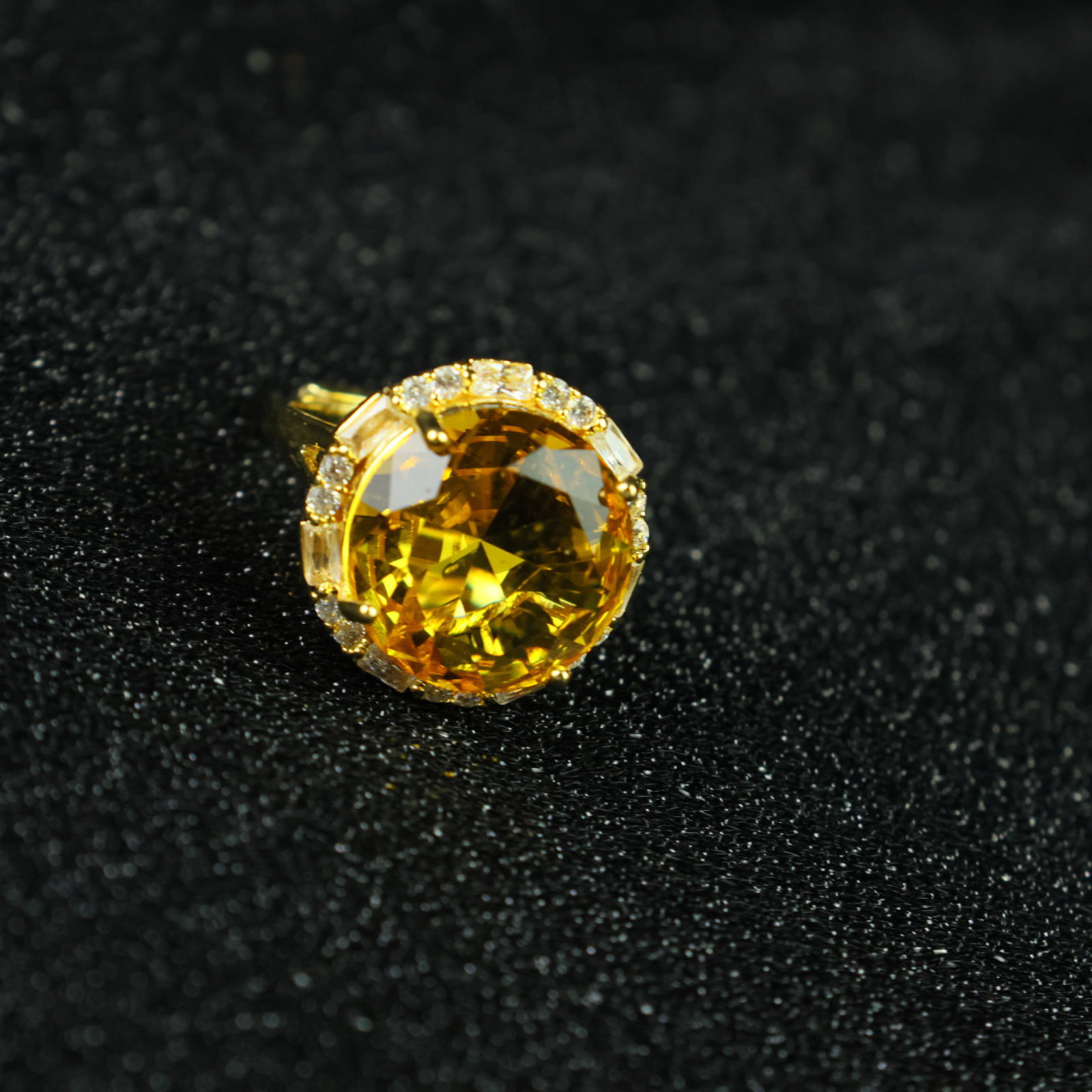 An Exquisite Ring - 6