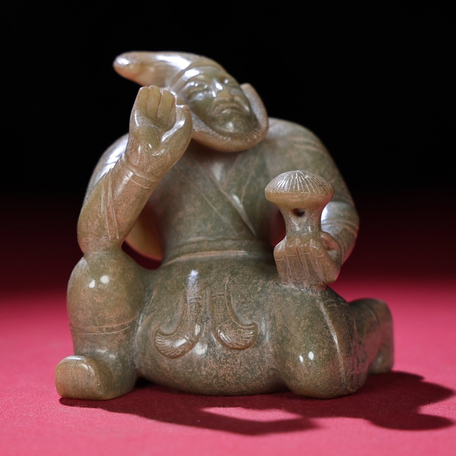 An Exquisite Archaic Jade Figure Ornament: An Exquisite Archaic Jade Figure Ornament,Ancient Time,China,Size:3.3inx2.8inx2.1in,Weight:430g 高古玉人物摆件,中国远古时期