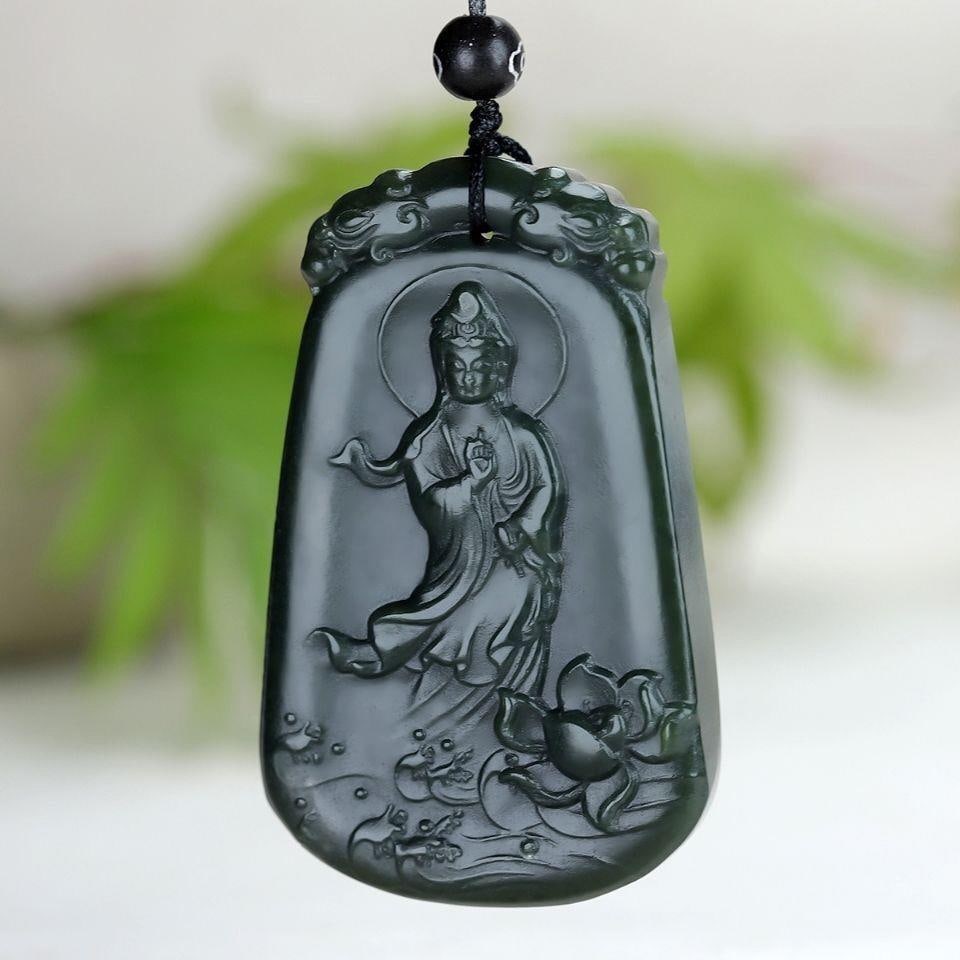 An Exquisite Cyan jade Statue of Avalokitesvara Pendant: An Exquisite Cyan jade Statue of Avalokitesvara Pendant 青玉观音像挂件
