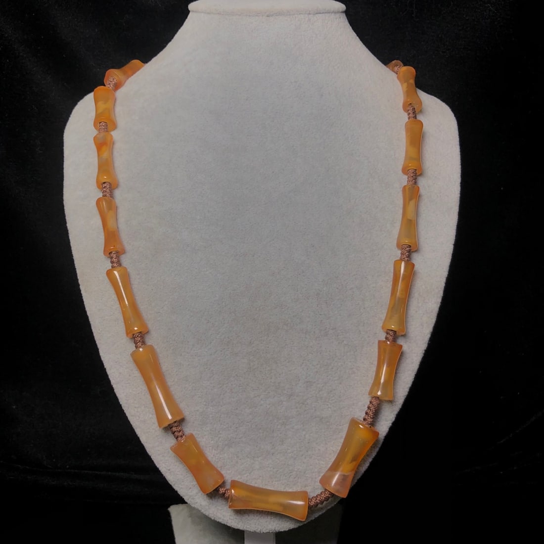 An Exquisite Agate Pendant - 9