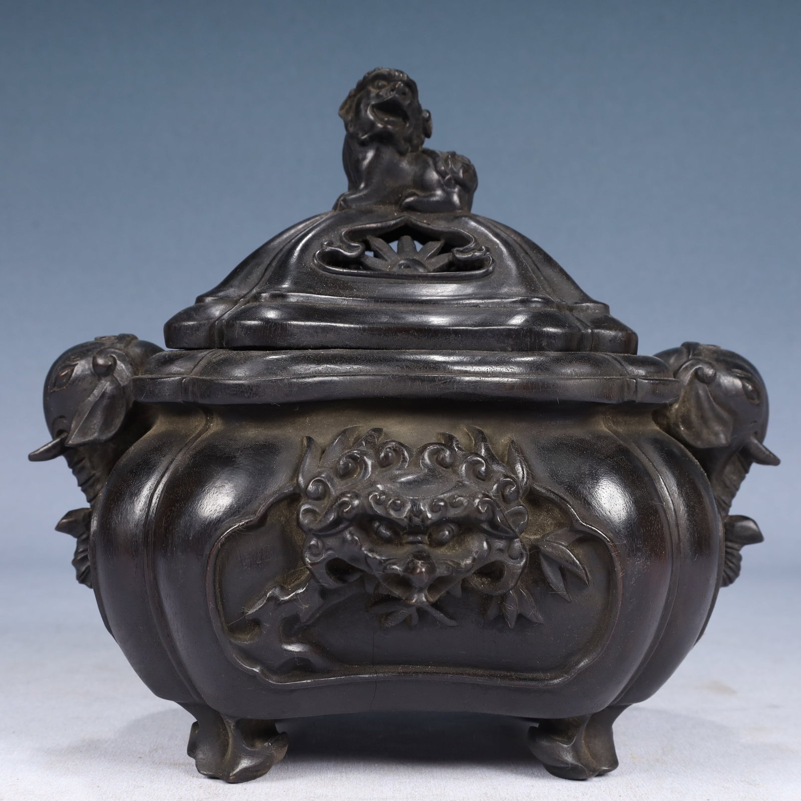 An Exquisite Zitanwood Beast-Face Pattern Elephant-Ears Four Legs Censer: An Exquisite Zitanwood Beast-Face Pattern Elephant-Ears Four Legs Censer,Qing Dynasty, China,Size:9.1inx7.5inx9.1in,Weight:1650g