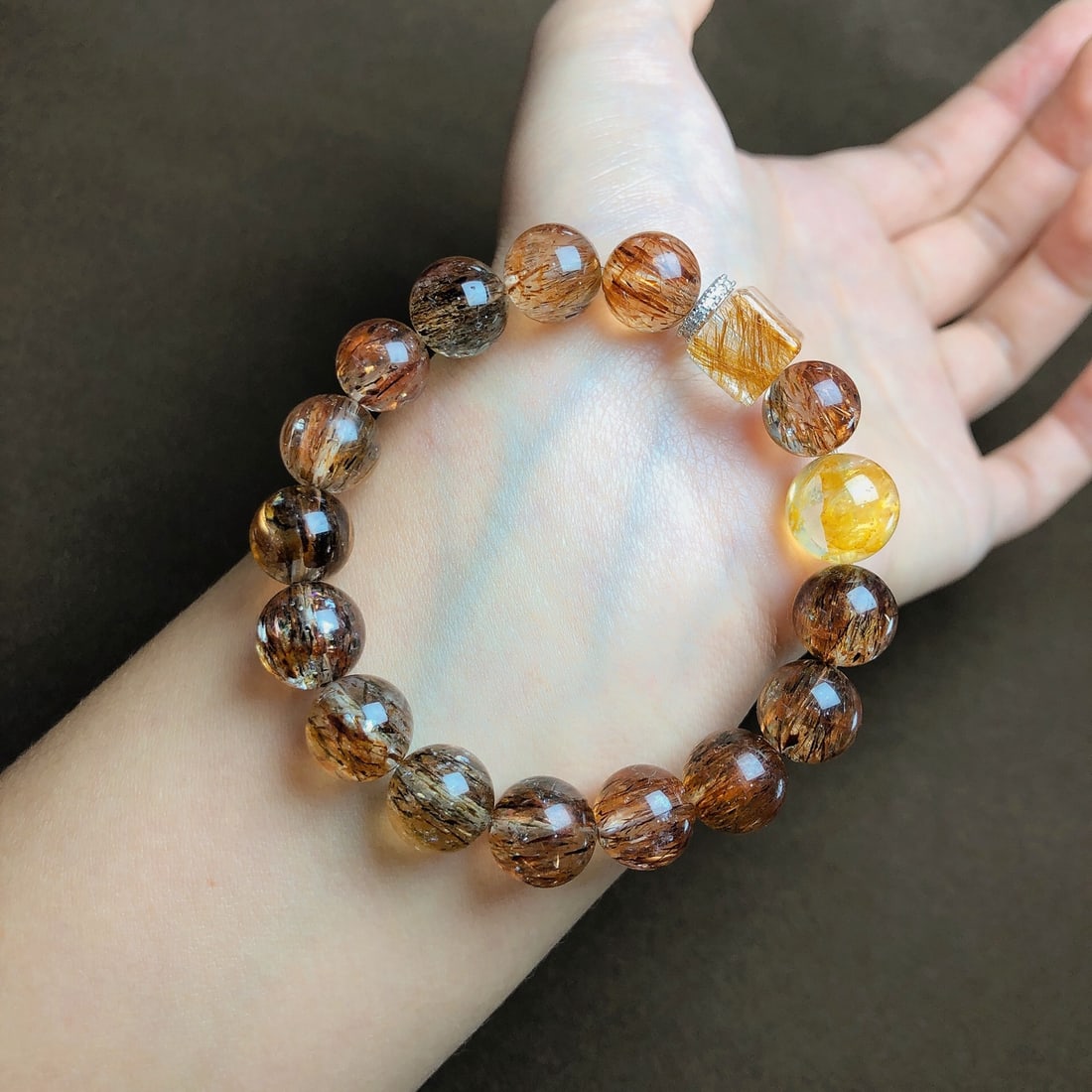 An Exquisite Crystal Bracelets - 2