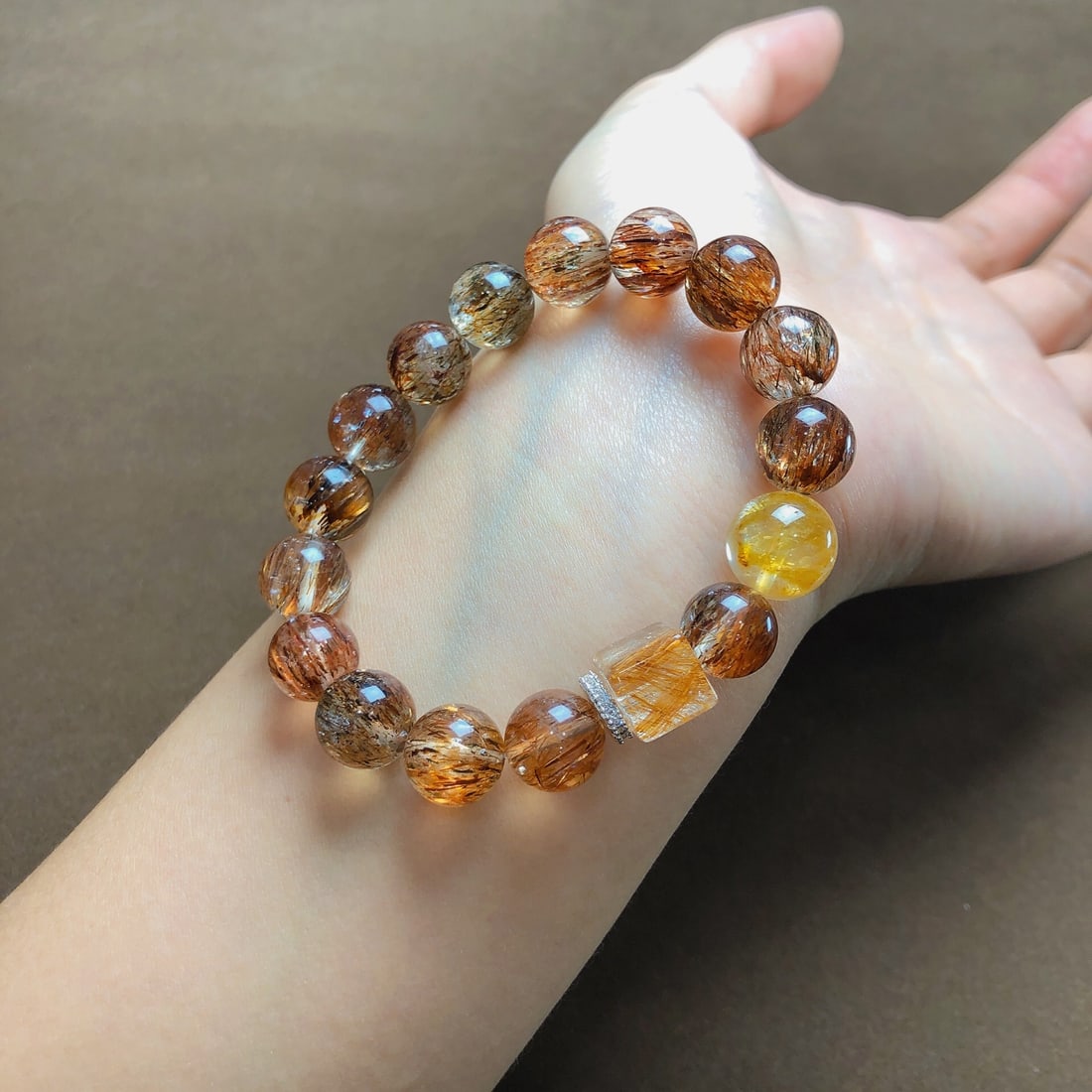 An Exquisite Crystal Bracelets - 3