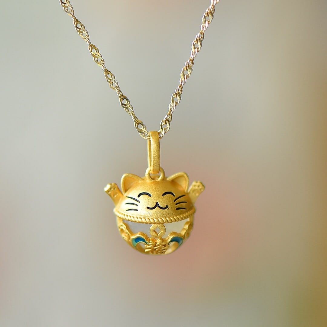 An Exquisite Sterling Silver-Gold Plated Inlaid White Jade Pendant: An Exquisite Sterling Silver-Gold Plated Inlaid White Jade Pendant 纯银镀金镶白玉吊坠