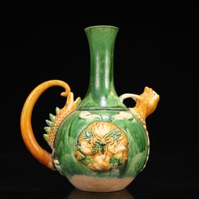An Exquisite Tang Tri-Color Glazed Pottery Dragon Pattern Ewer