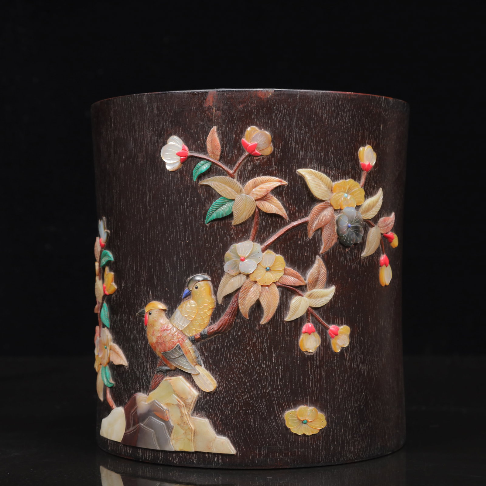 An Exquisite Zitanwood Flower and Bird Pattern Brush Pot,Inlaid Gems: An Exquisite Zitanwood Flower and Bird Pattern Brush Pot,Inlaid Gems,Qing Dynasty, China,Qianlong Four-character Mark,Size:6.5inx10.6in,Weight:1400g 紫檀木花鸟纹