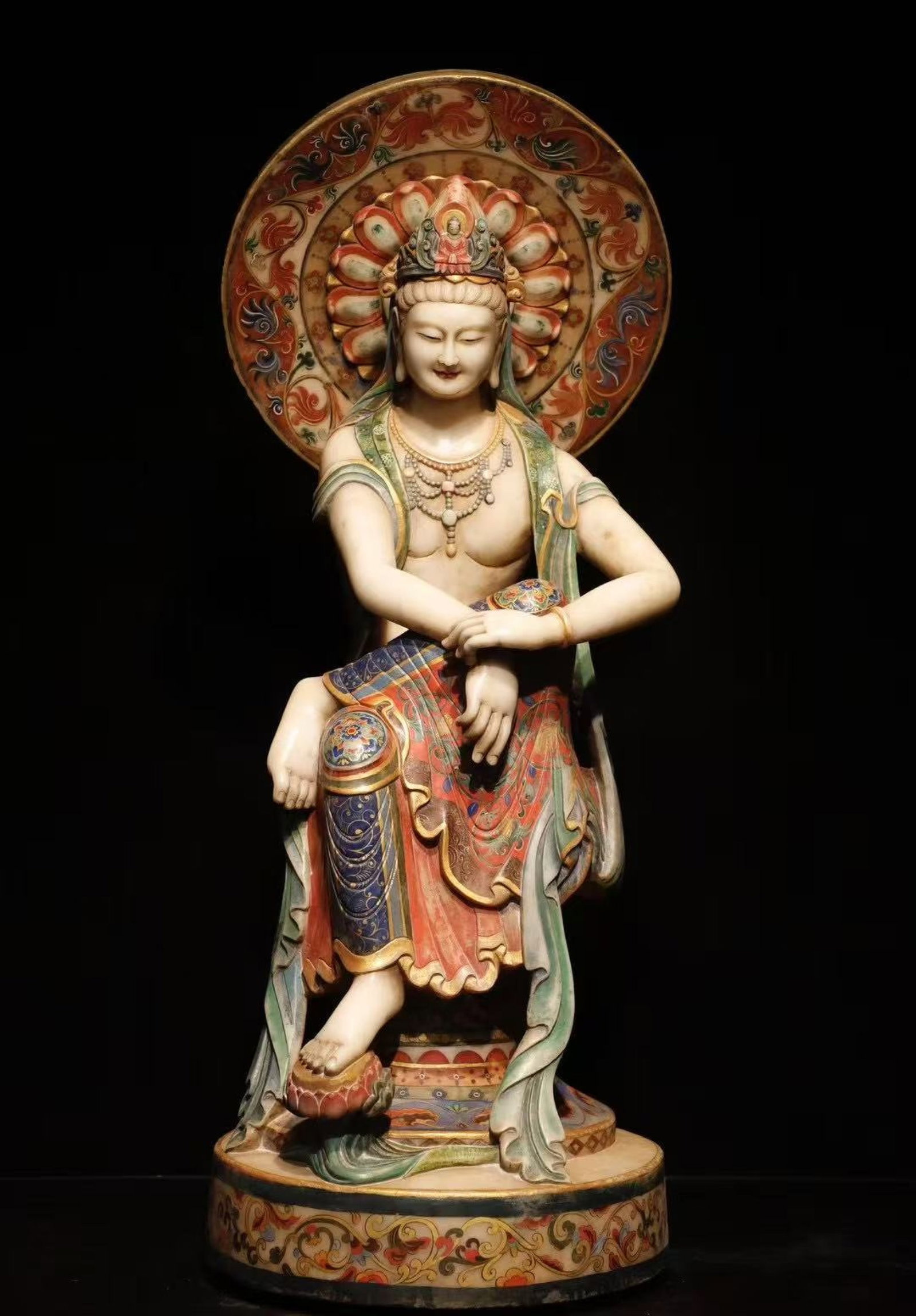 A Monumental Marble Painted Color Statue of Avalokitesvara: A Monumental Marble Painted Color Statue of Avalokitesvara ,Tang Dynasty, China,Size:50.4inx20.5inx18.9in A汉白玉彩绘观音像,中国唐