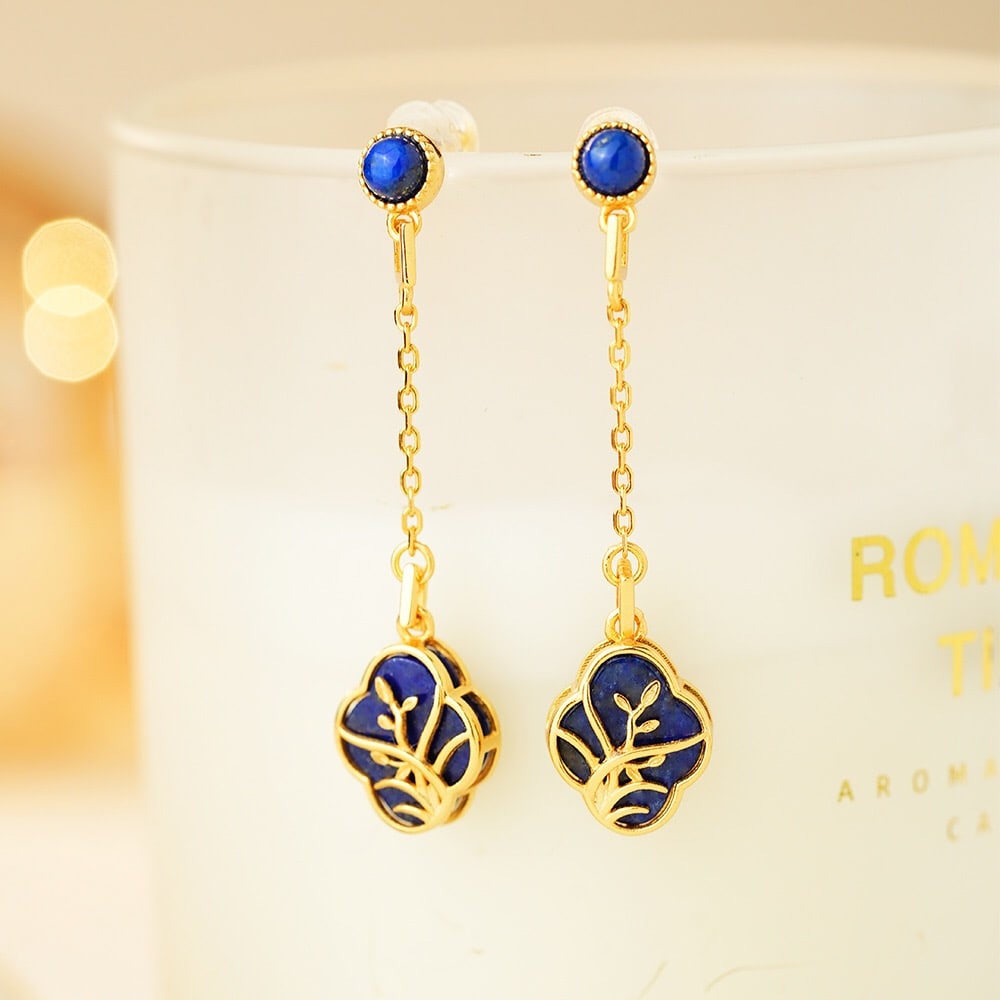A Pair of Exquisite Sterling Silver-Gold Plated Inlaid Lapis Lazuli Earrings: A Pair of Exquisite Sterling Silver-Gold Plated Inlaid Lapis Lazuli Earrings,Size:0.5inx0.4inx1.8in,Weight:3.46g 一对纯银镀金镶青金石耳
