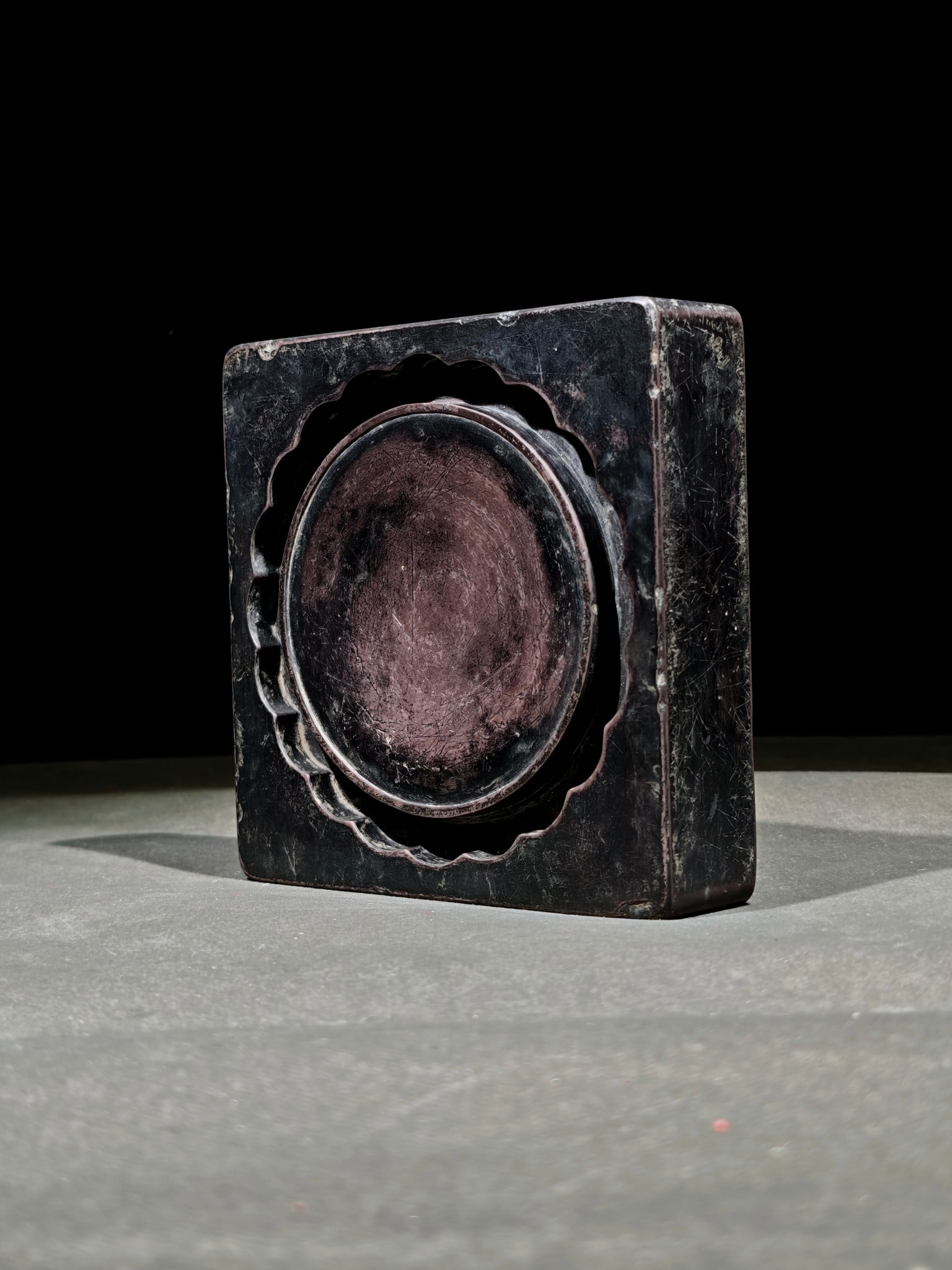 An Exquisite Inkstone,With Poem: An Exquisite Inkstone,With Poem,Qing Dynasty, China,Jiang Xiangchi Mark,Size:(Inkstone)4.6inx4.6inx1.1in。