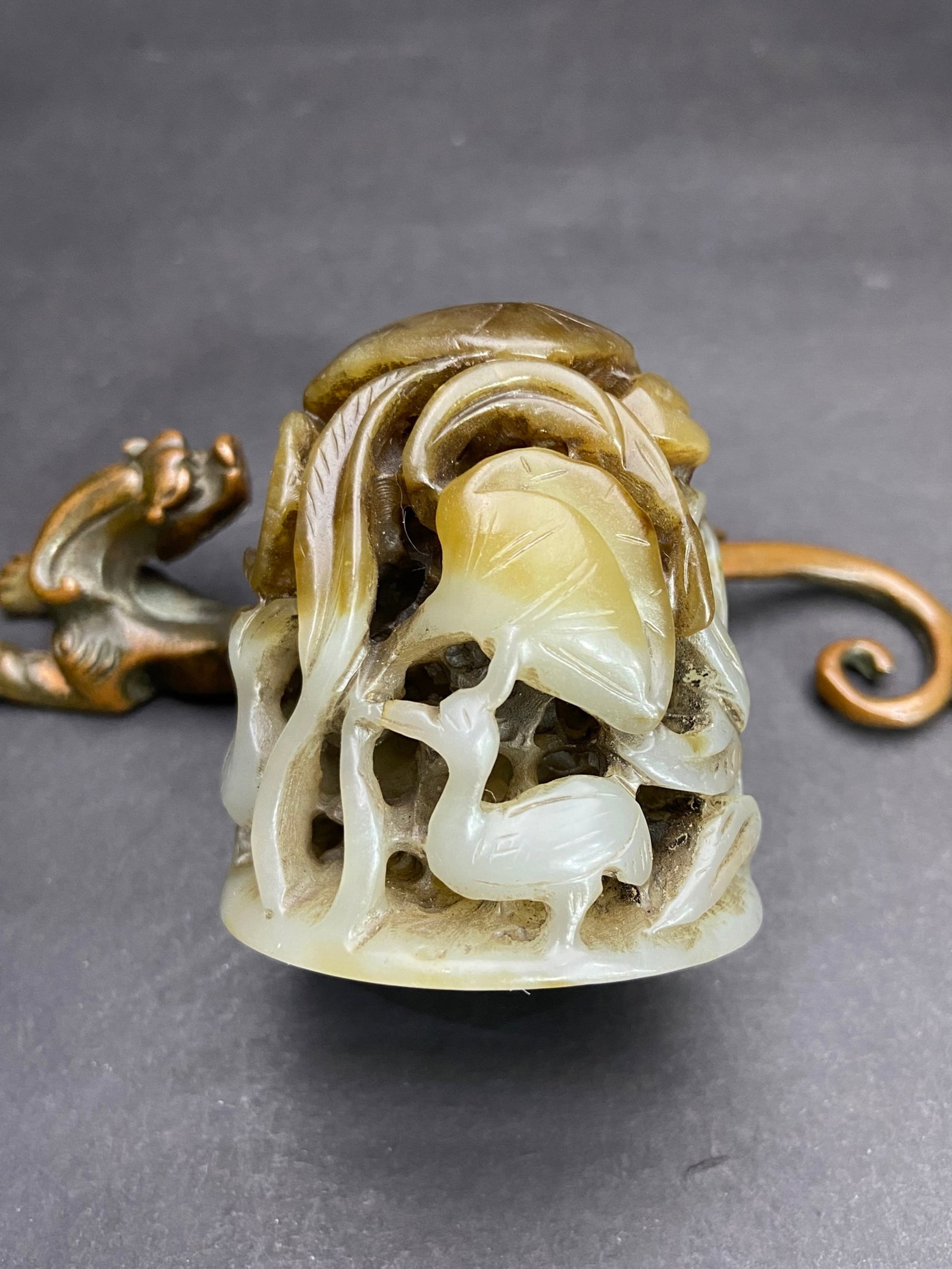 An Exquisite White Jade Crane Pattern Ornament (1 of 6)