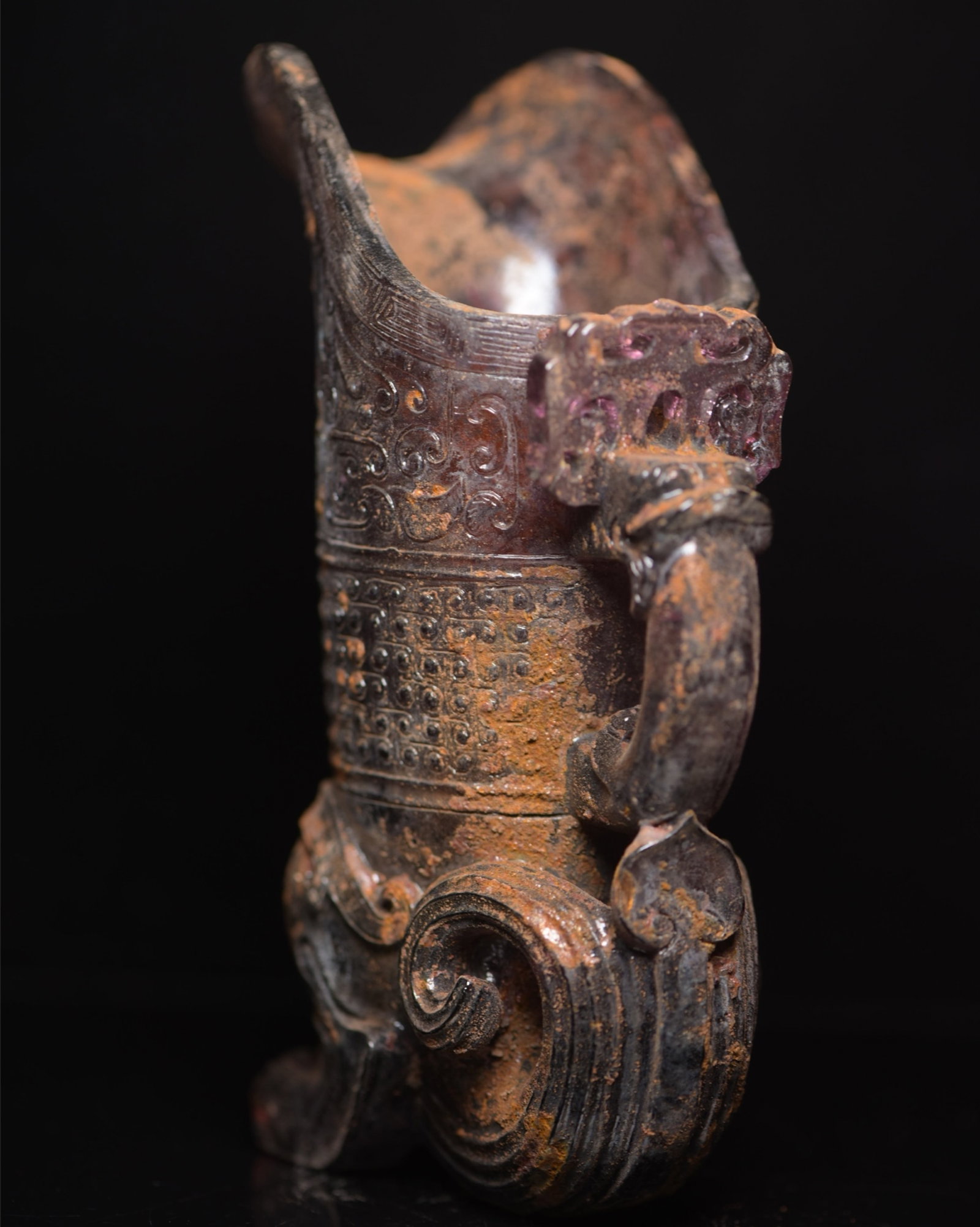An Exquisite Glass Auspicious Beast Pattern Goblet - 3