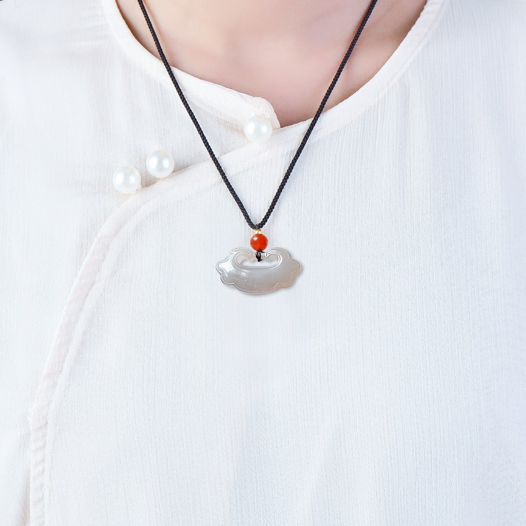 An Exquisite Greenish Jade Pendant: An Exquisite Greenish Jade Pendant,Size:0.6inx1in 青玉挂件