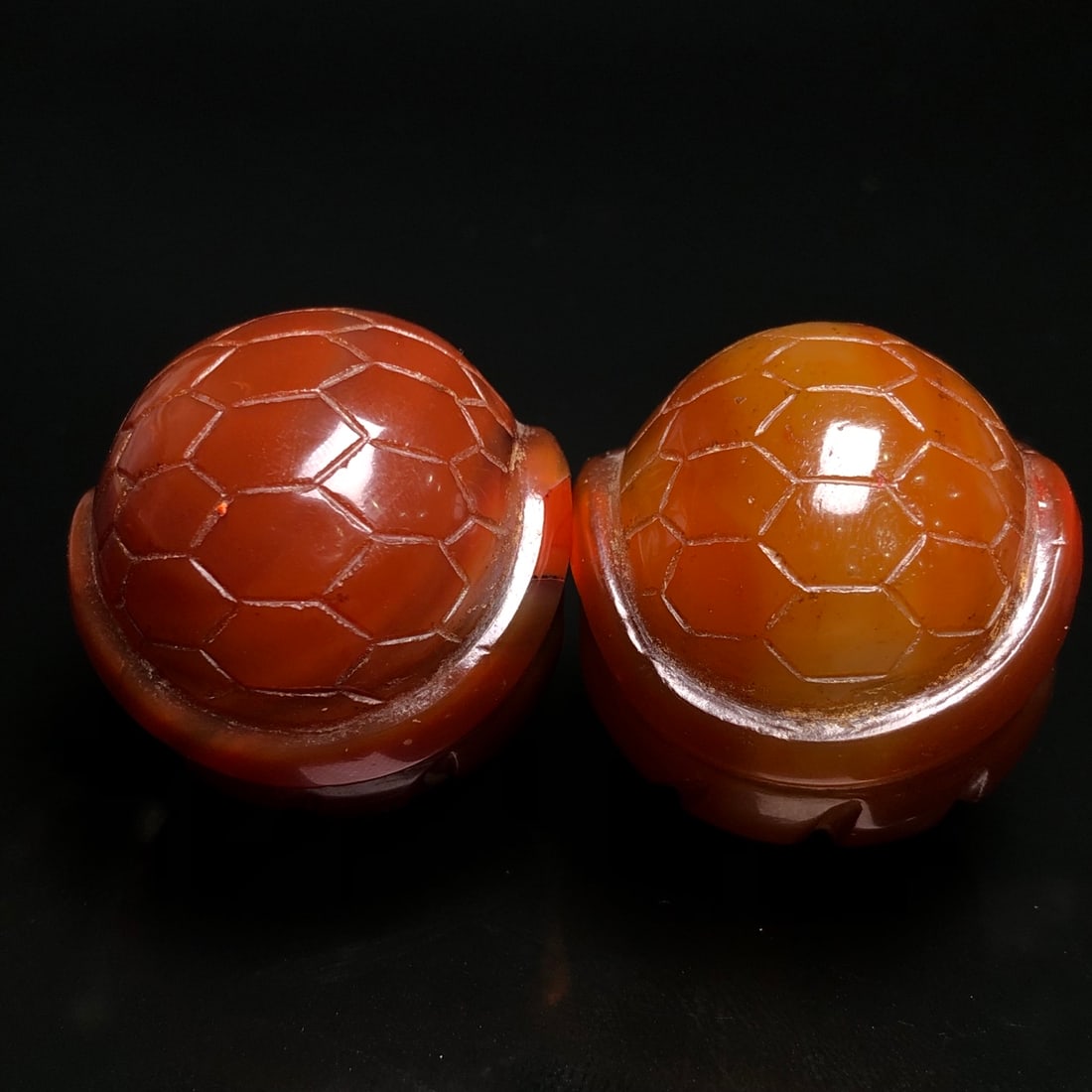 A Pair of Exquisite Agate Turtle Shell Pendants (1 of 8)