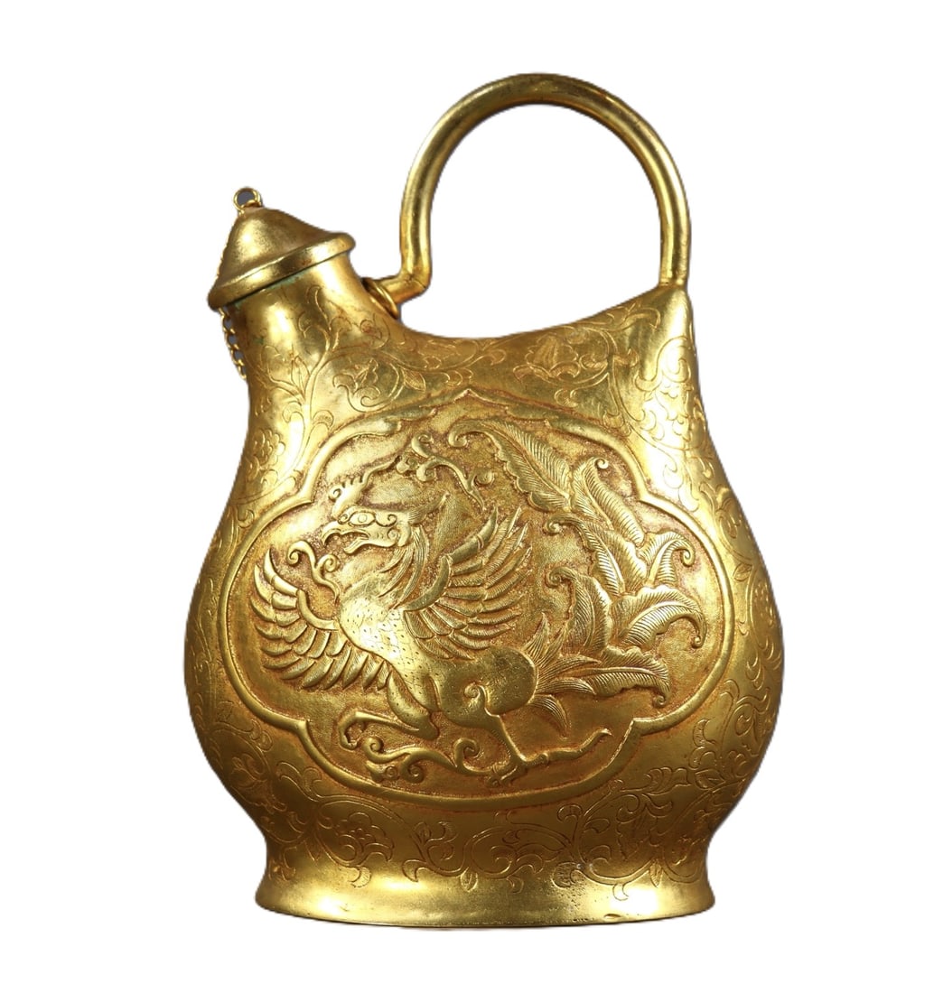 An Exquisite Gilt Bronze Relief Lotus and Phoenix Pattern Pot: An Exquisite Gilt Bronze Relief Lotus and Phoenix Pattern Pot,Qing Dynasty,China,Qianlong Four-character Mark,Size:8.5inx5.5inx3.7in,Weight:883g 铜鎏金浮雕缠枝