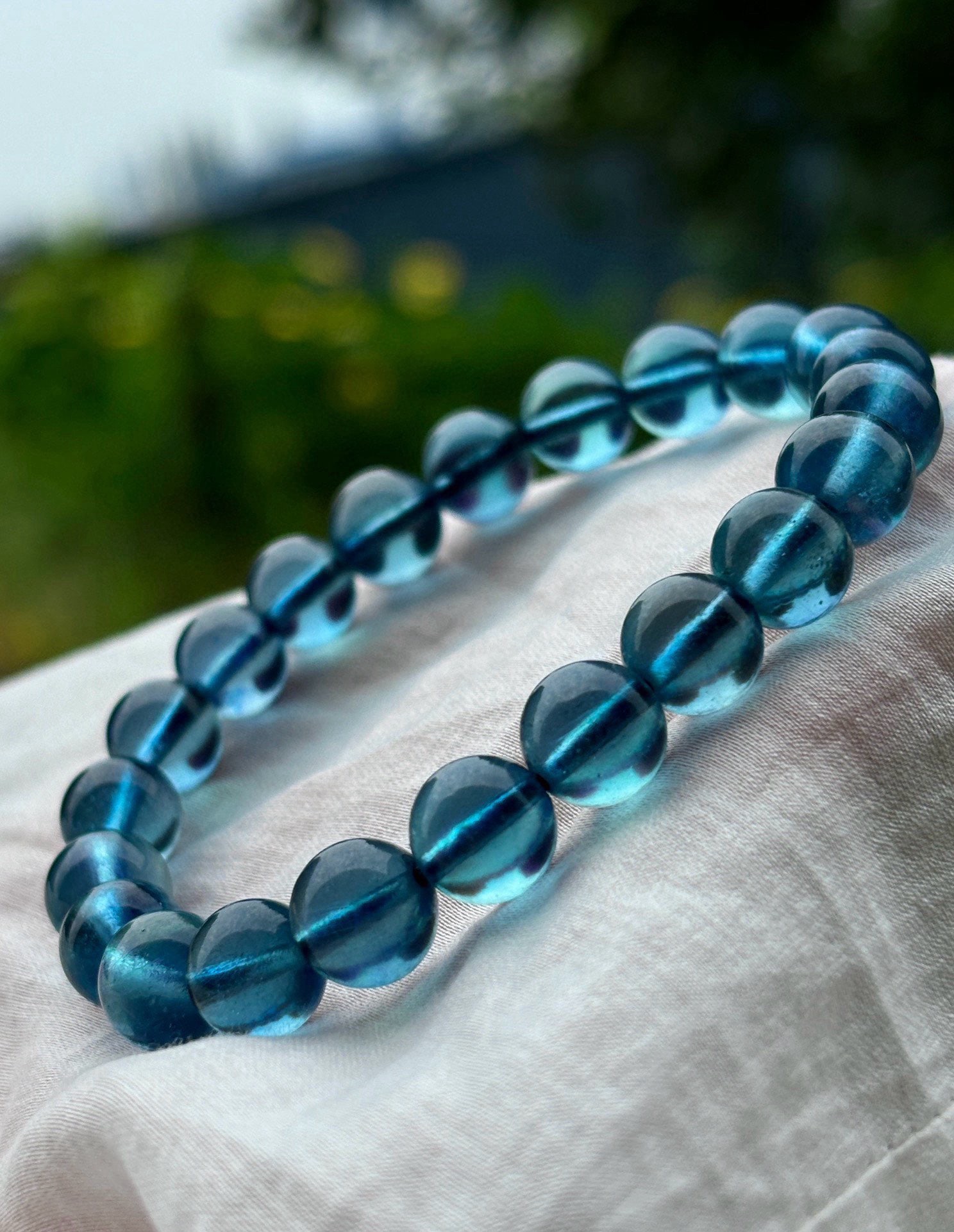 An Exquisite Aquamarine Bracelets: An Exquisite Aquamarine Bracelets,Size:0.4in,Weight:20.3g 海蓝宝手串