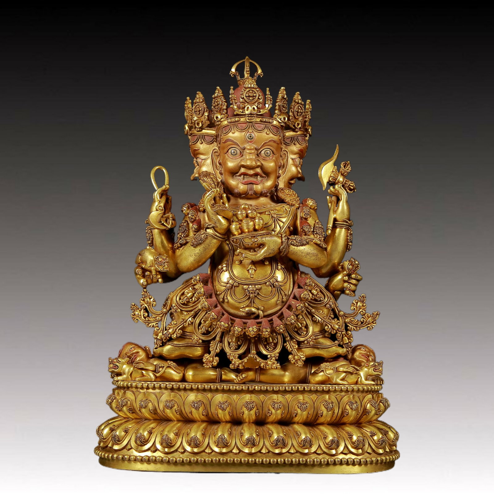 A solemn gilt bronze Vajra statue: A solemn gilt-bronze Vajra statue, Yongle six-character mark, Ming Dynasty, China. Vajra's figure is solemn and majestic, symbolizing strong will and invincible power. At the same time, his face is