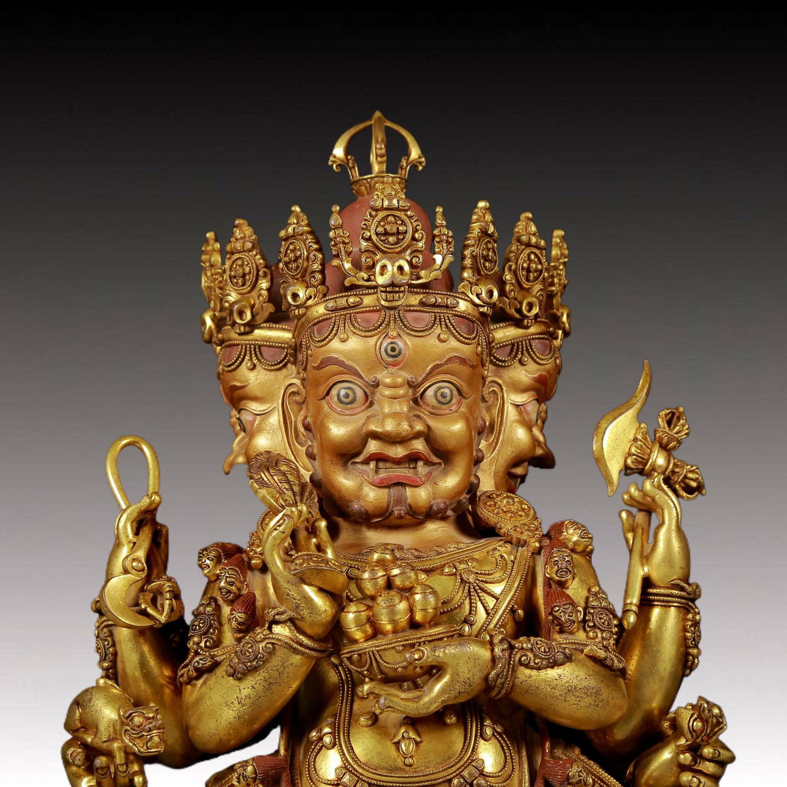 A solemn gilt bronze Vajra statue - 2